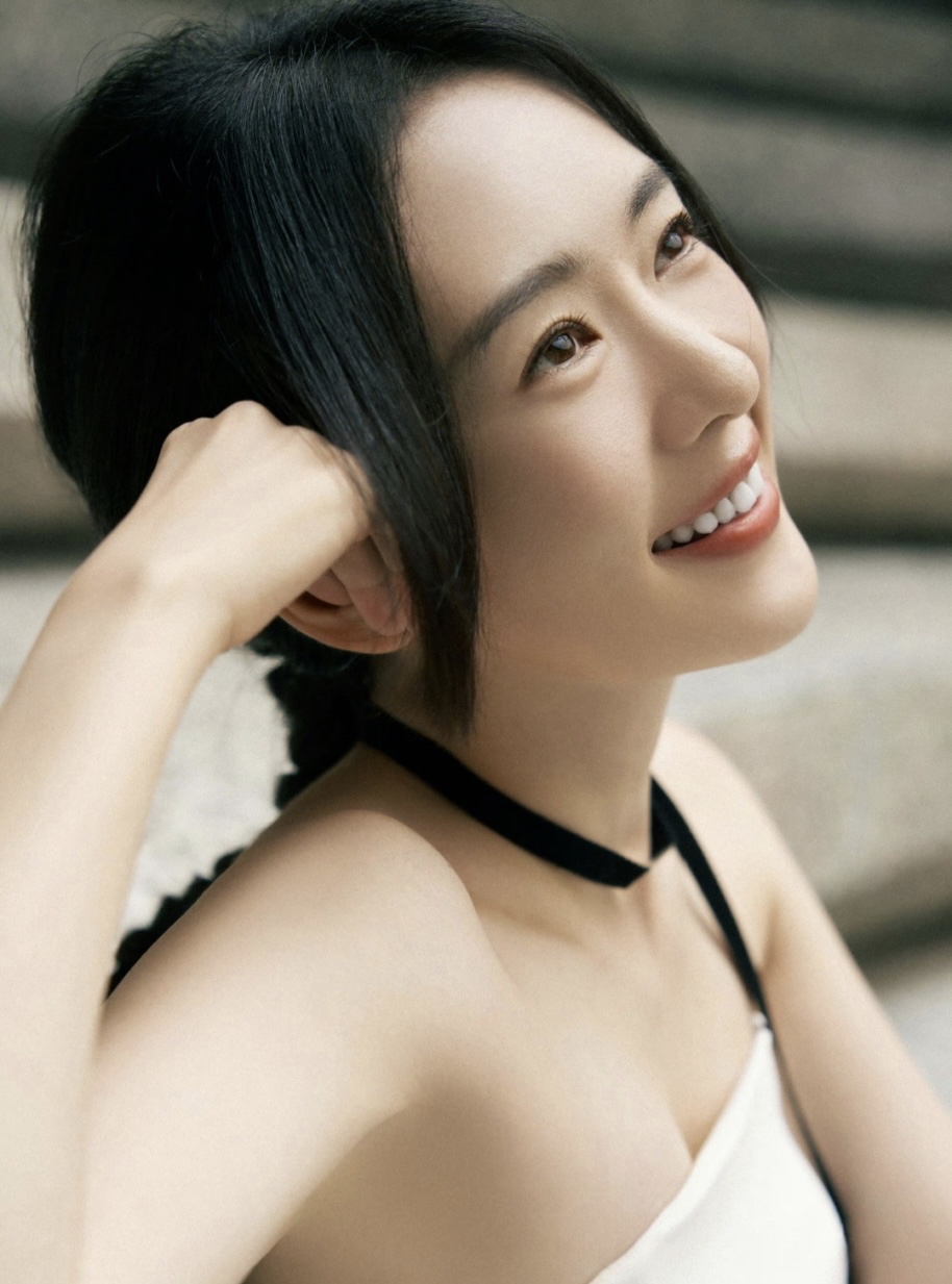 真的和章子怡好像[左捂脸] #童谣