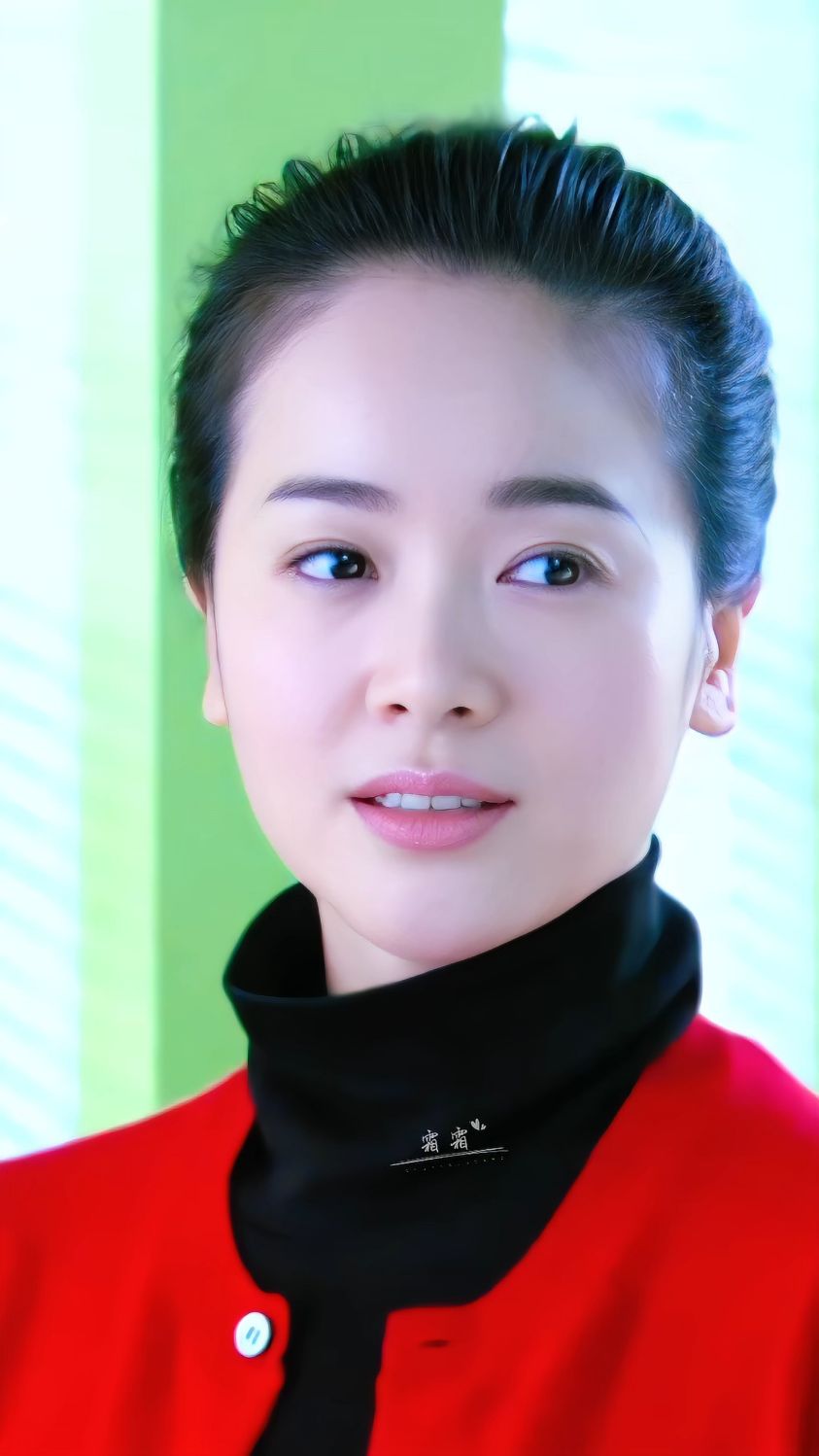 美丽大方的左小青!