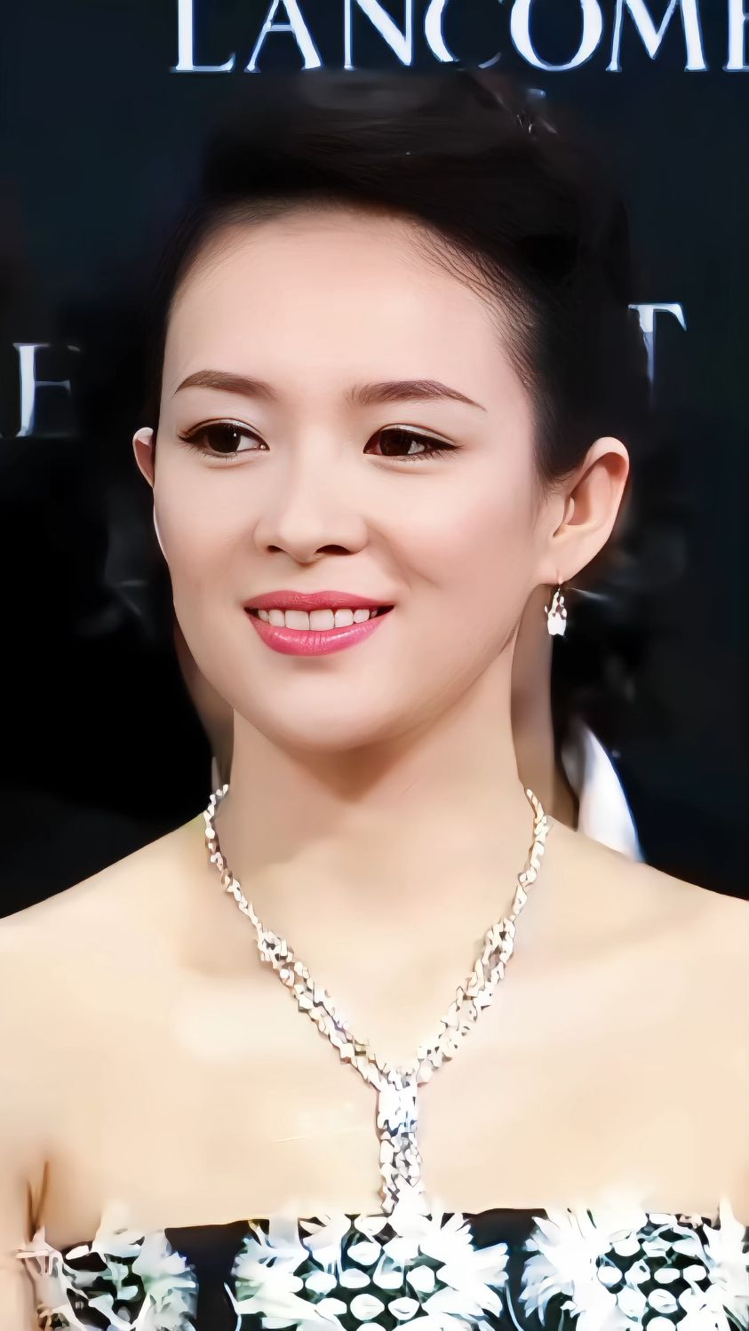 气质女神章子怡!