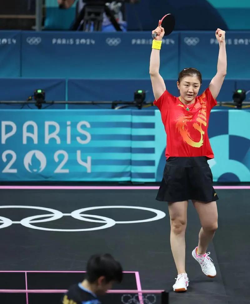 威海乒乓 球世界杯 陈梦韩莹相关图片3