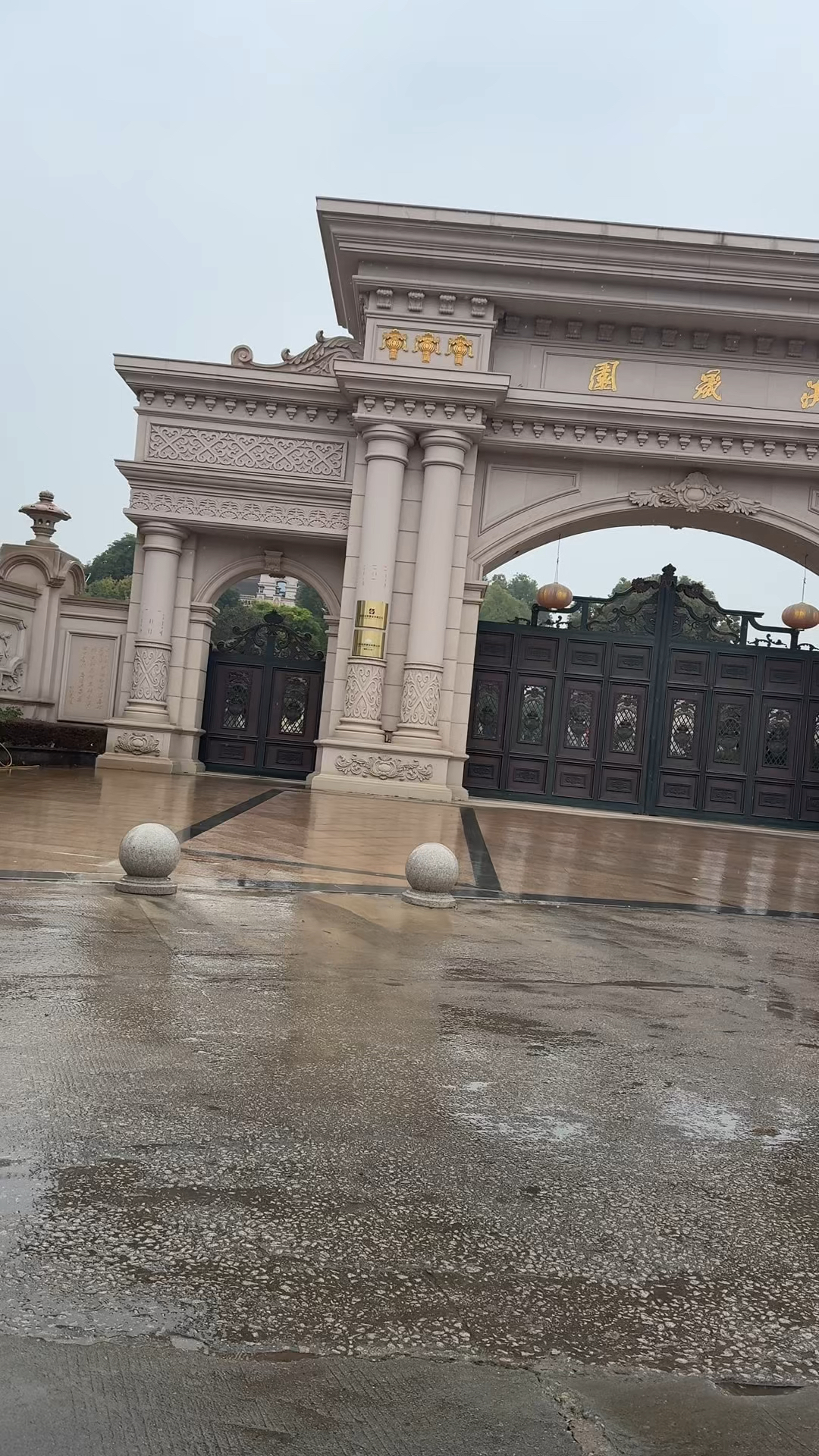 福建顶级私人豪宅,占地目测50亩以上,高空俯瞰犹于一个度假村!