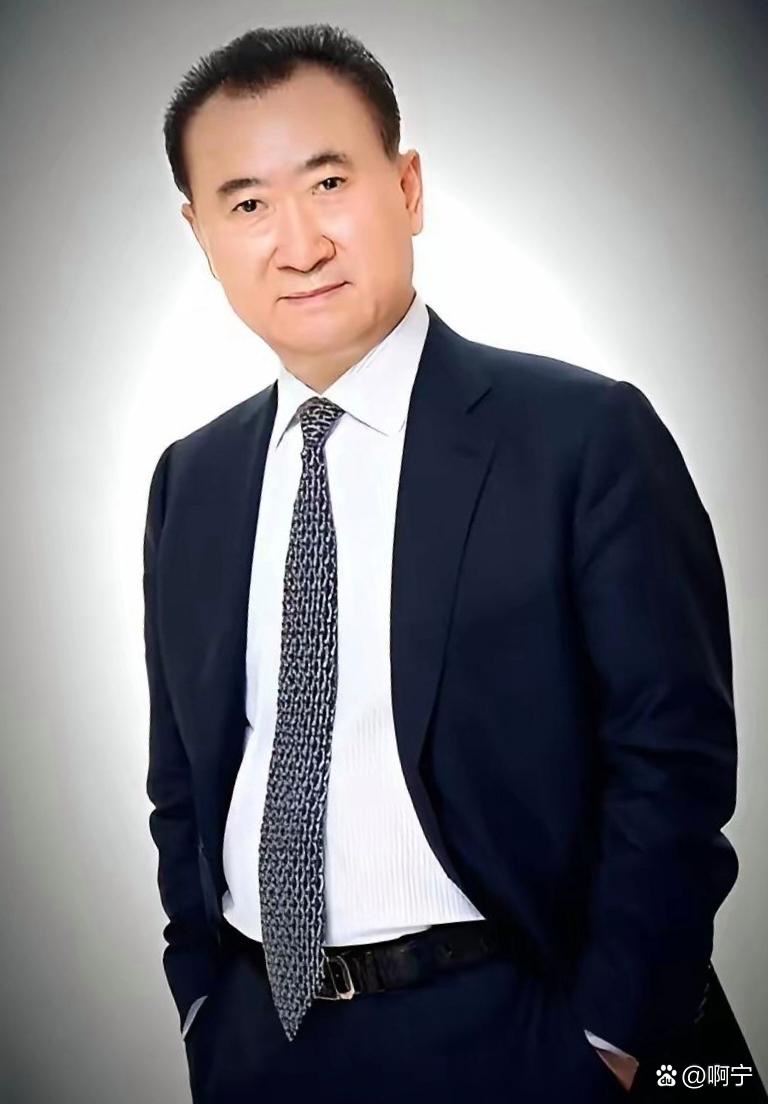 您听说了吧,王健林还了6000亿债务后,全部身家就只剩290亿啦!