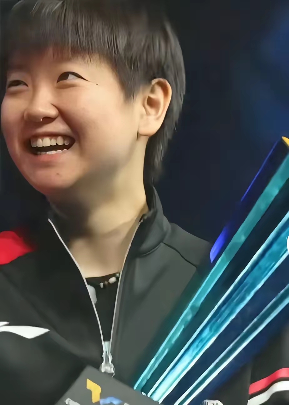 孙颖莎这俩表情包,我能看一百遍!