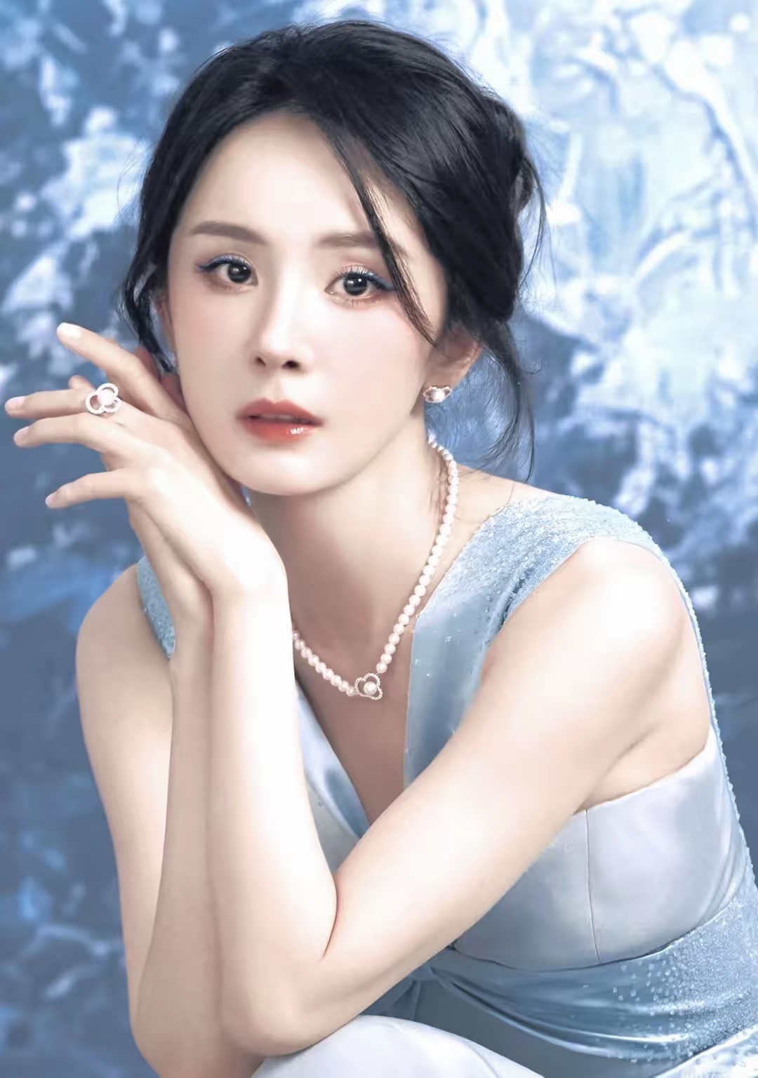 刘恺威沉默了,胡歌也沉默了 都没有想到 刘恺威曾经的爱人杨幂,时隔几