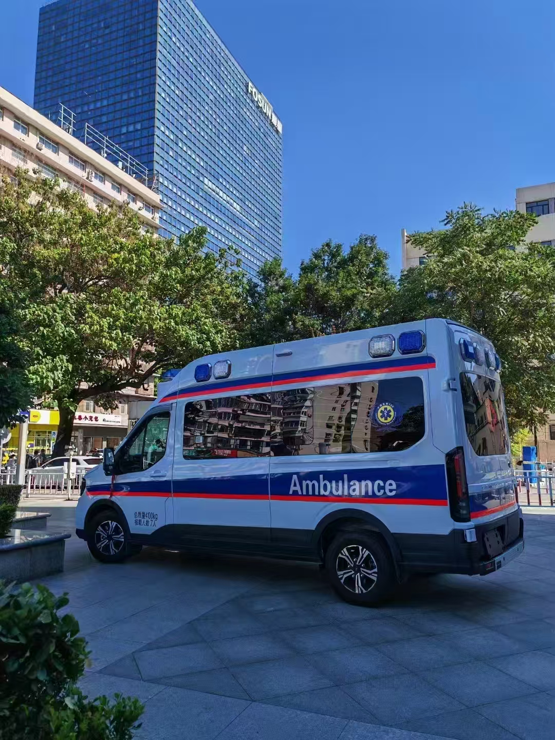 三亚长途跨省救护车收费详解