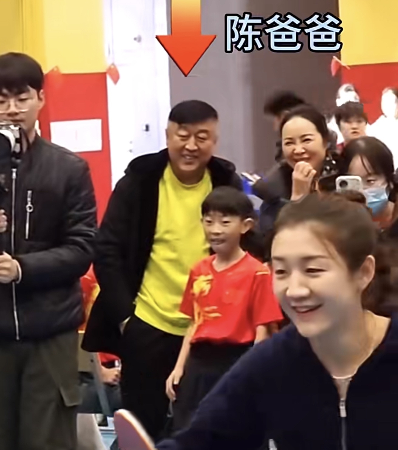 陈梦已经31岁了,但年近70岁的老父亲从不催婚,处处为女儿着想.