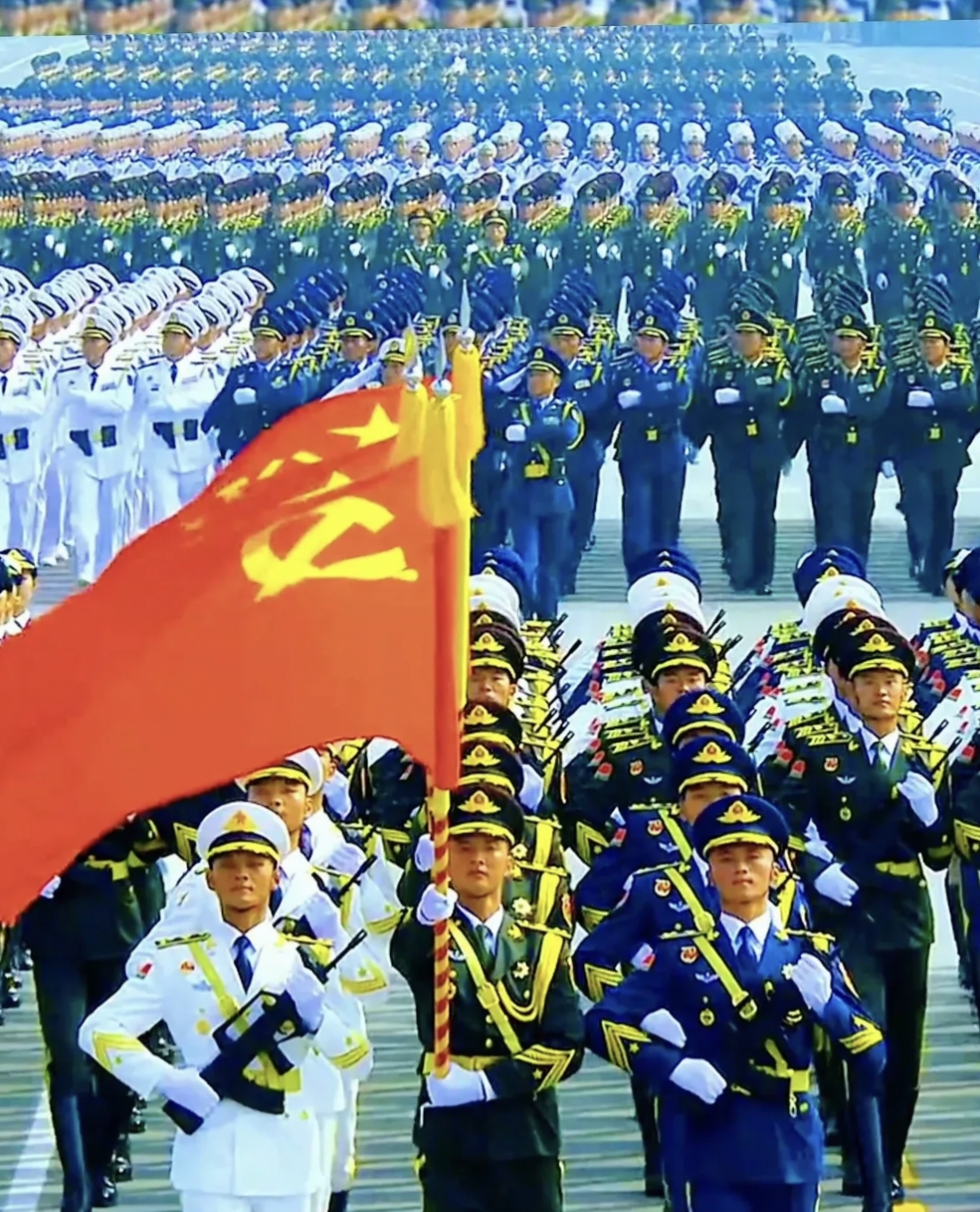 据央视网等多家媒体报道我国外交部发言人指出今年九三阅兵突出