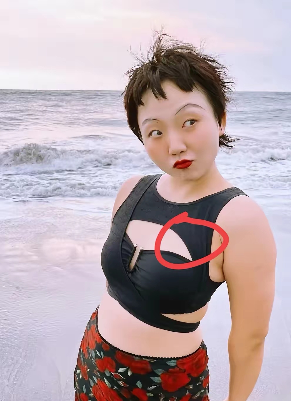 家人们谁懂啊,最近我真的有点为辣目洋子的经济状况操碎了心!