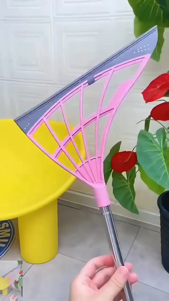 多功能魔术扫把,不沾头发,扫一下干干净净,还能刮水,超实用!