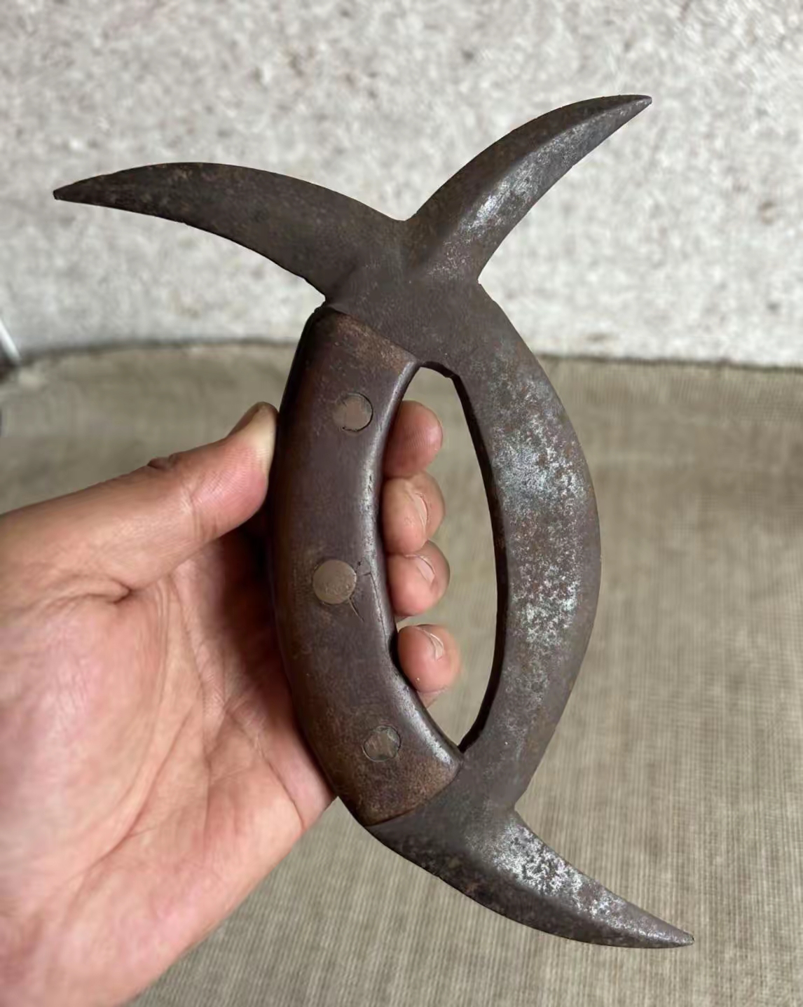 子午鸳鸯钺,八卦门的兵器,也是奇门兵器的一种