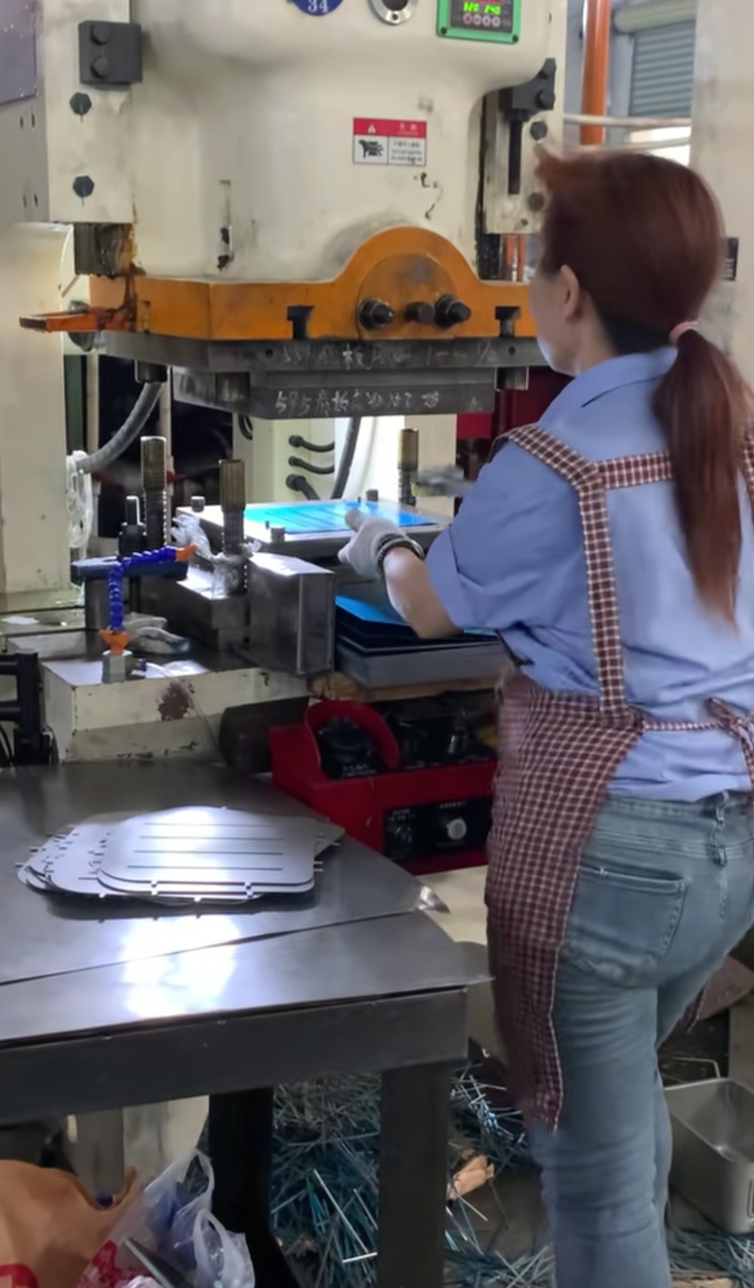 二中食堂招聘女工一名找兼职须知 二中食堂招聘女工一名找兼职须知