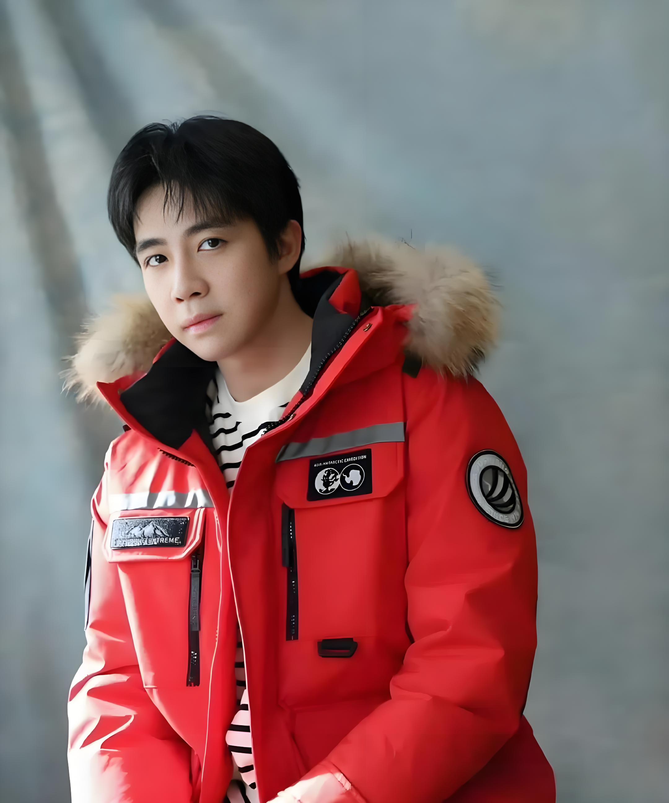 更像是大半夜喝多了,一些醉话