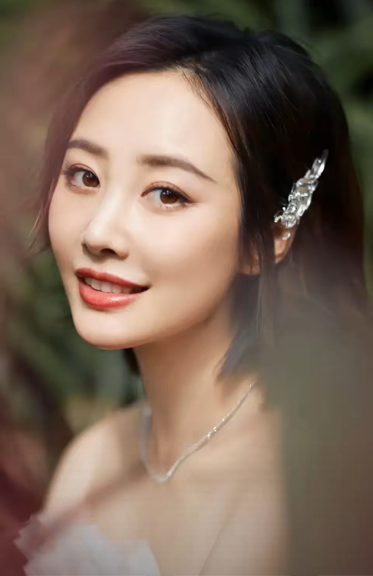 当李纯和马頔决定把出租屋的钥匙换成婚房钥匙时,爱情里最踏实的篇章