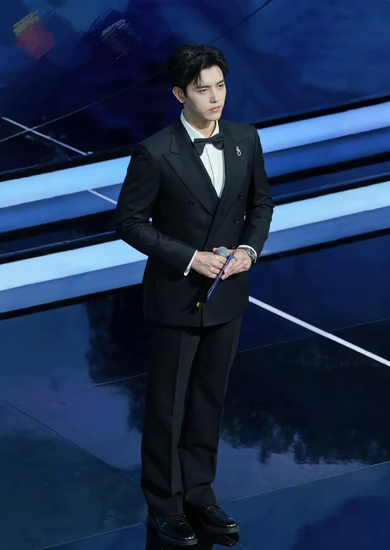 陈飞宇身上有一个弱点 他可能永远也改不了 不是他长得不帅也不是