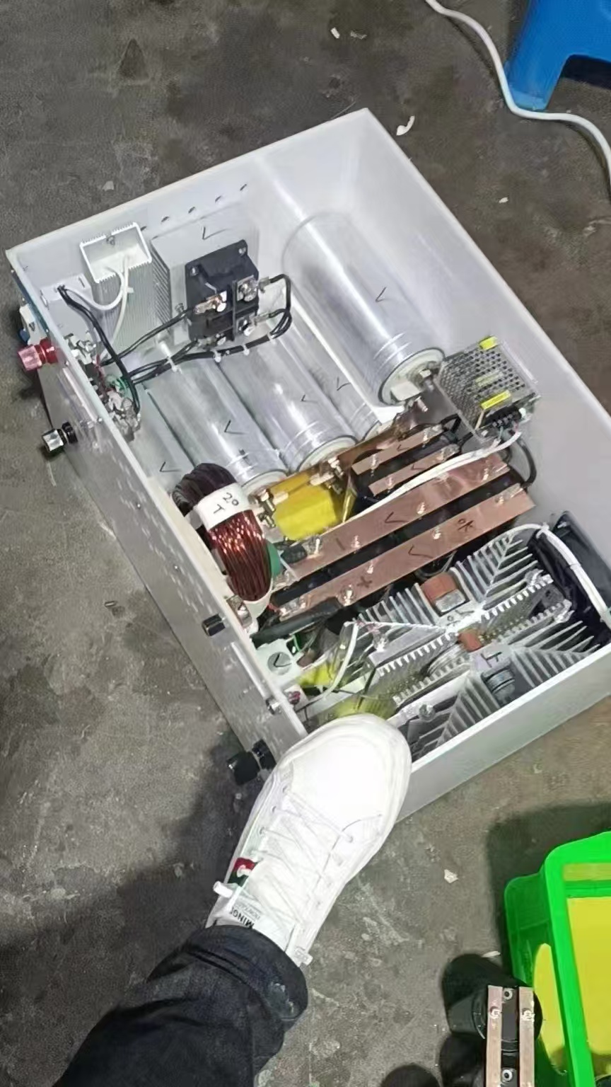 逆变器机头浮鱼逆变器吸鱼哪款浮鱼效果好大功率升压器机头打鱼机