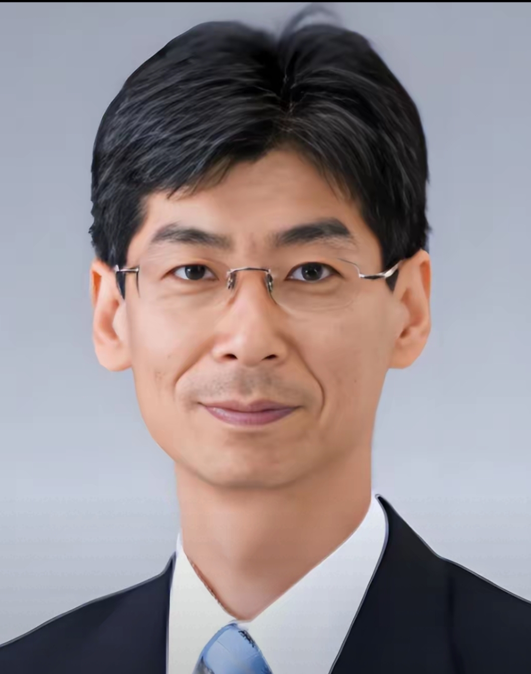 14年前喝核污染水的日本官员现状曝光了,2011年福岛核事故后,时任日本