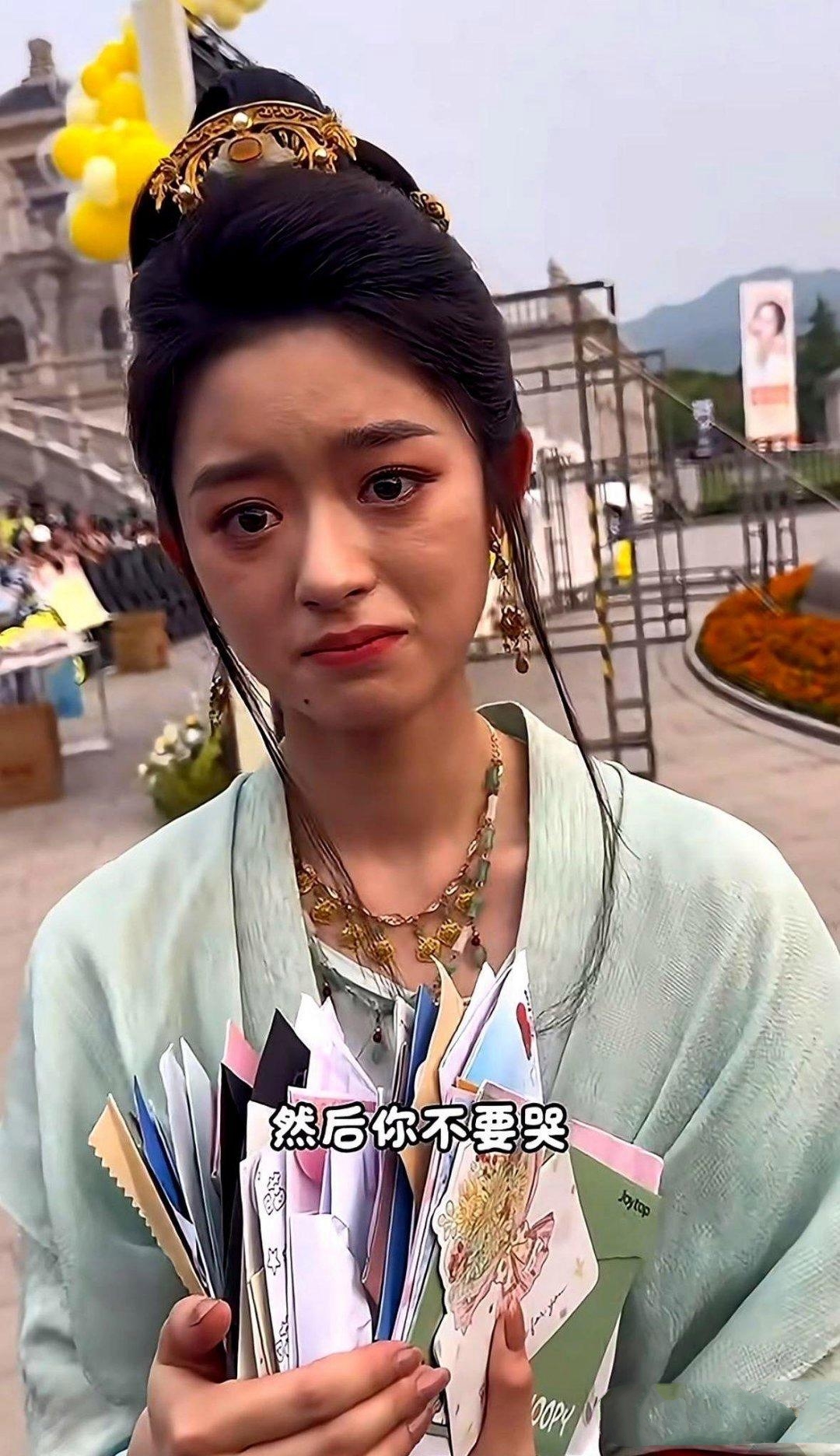 黄杨钿甜这次真的要哭了因为这届网友实在太能翻了