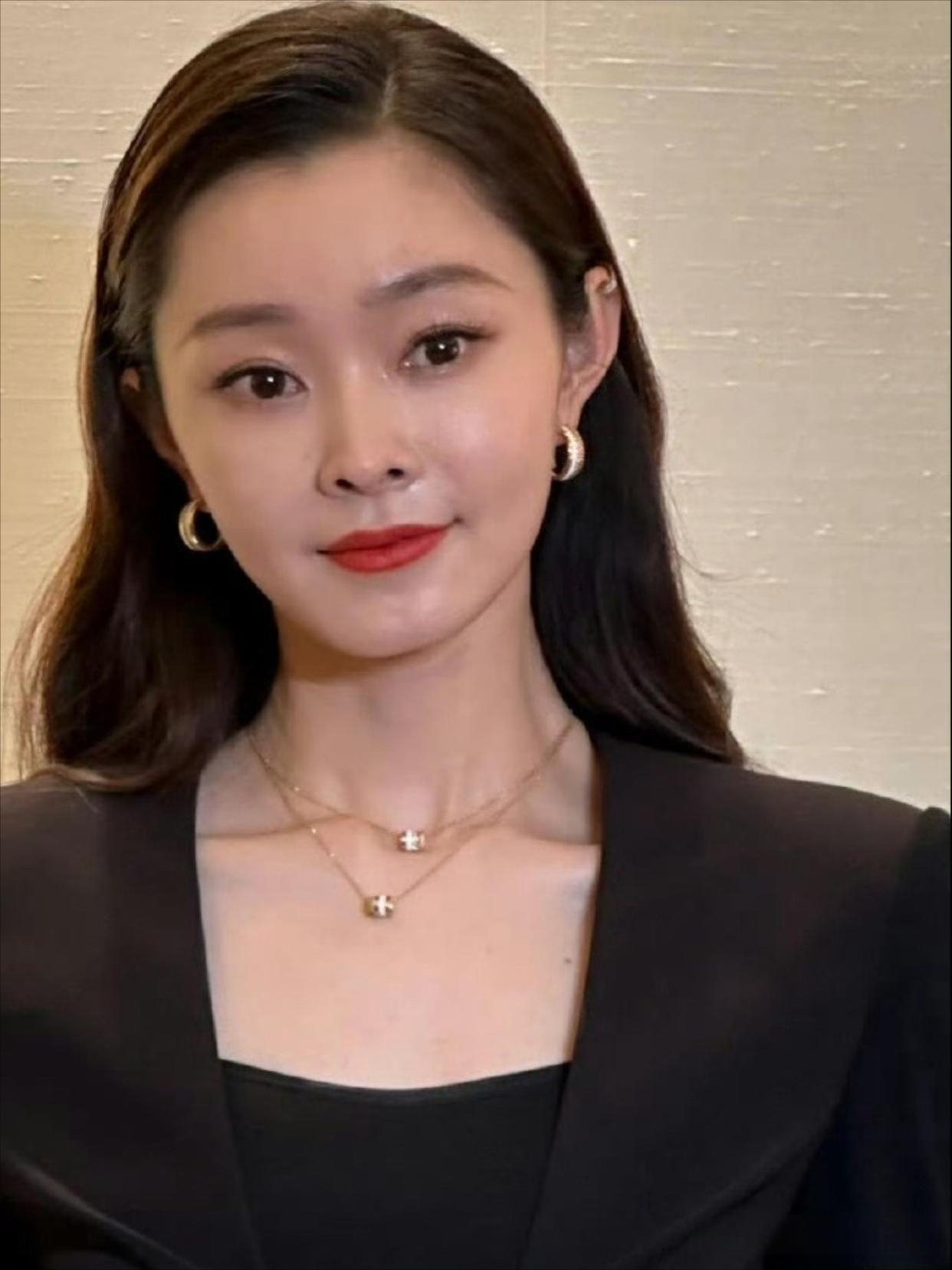 宋轶近来因感情方面的事儿,状态糟糕透顶,工作质量也大受影响