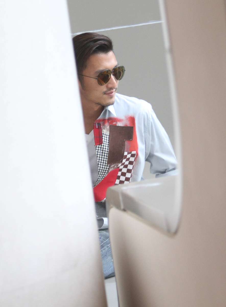 5月20日明星动态:鹿晗关晓彤未同框,王菲谢霆锋甜蜜飞东京