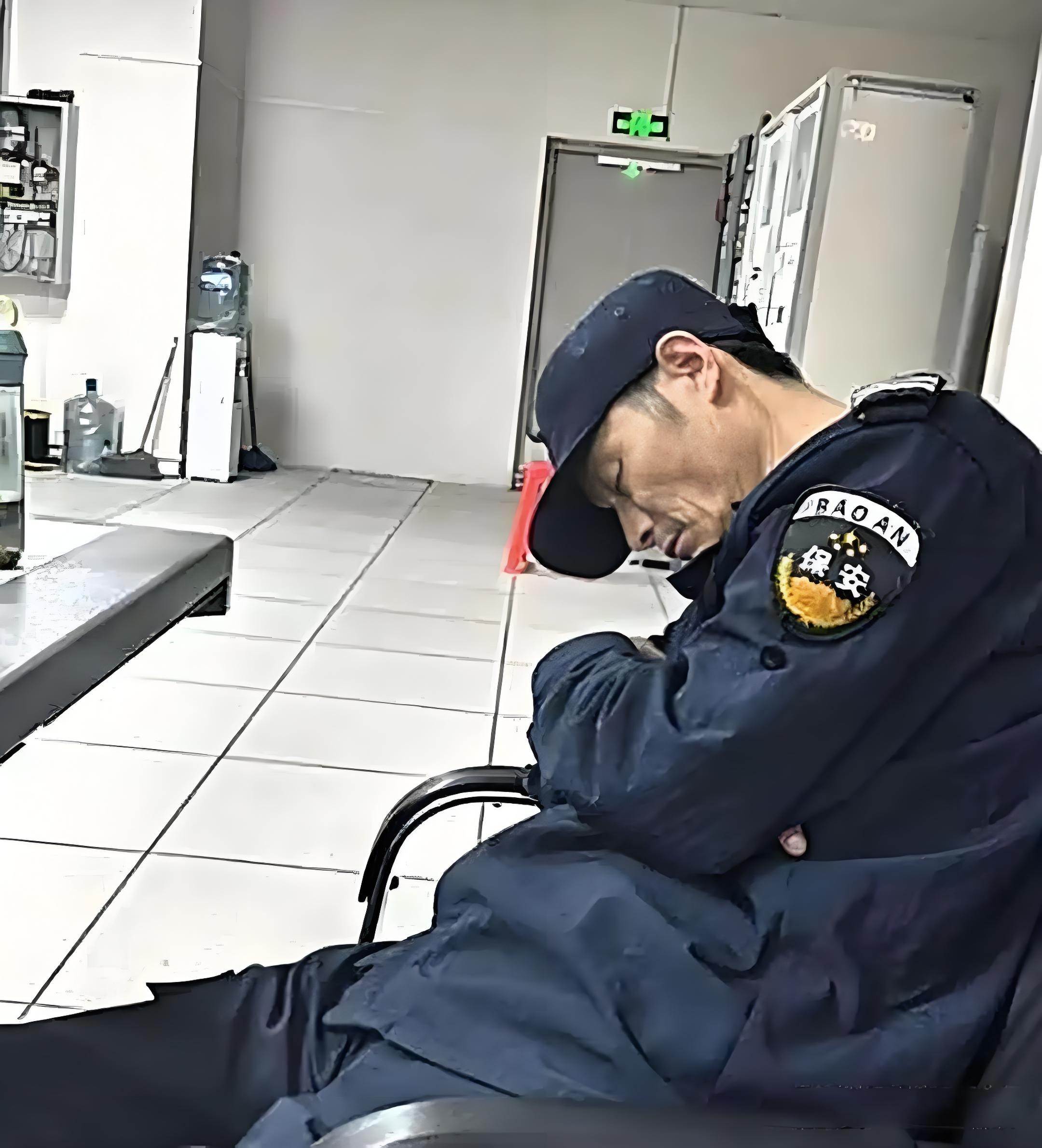 毫无人性!正常生理需求都不放过!