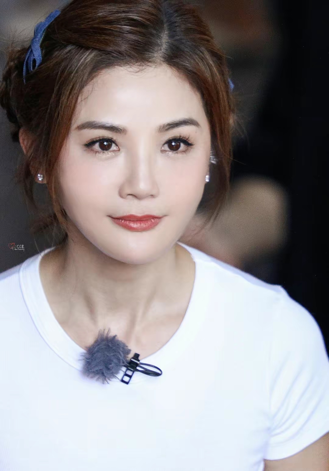 港星阿sa成都五凤溪古镇惊喜现身!