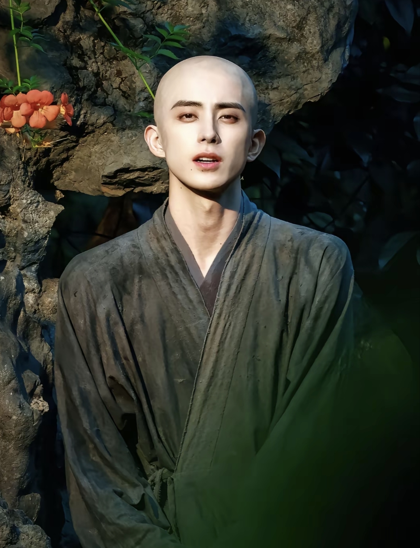 敖瑞鹏你就这样上一秒用欲的要亖的总裁吸引我,下一秒就用禁欲系和尚