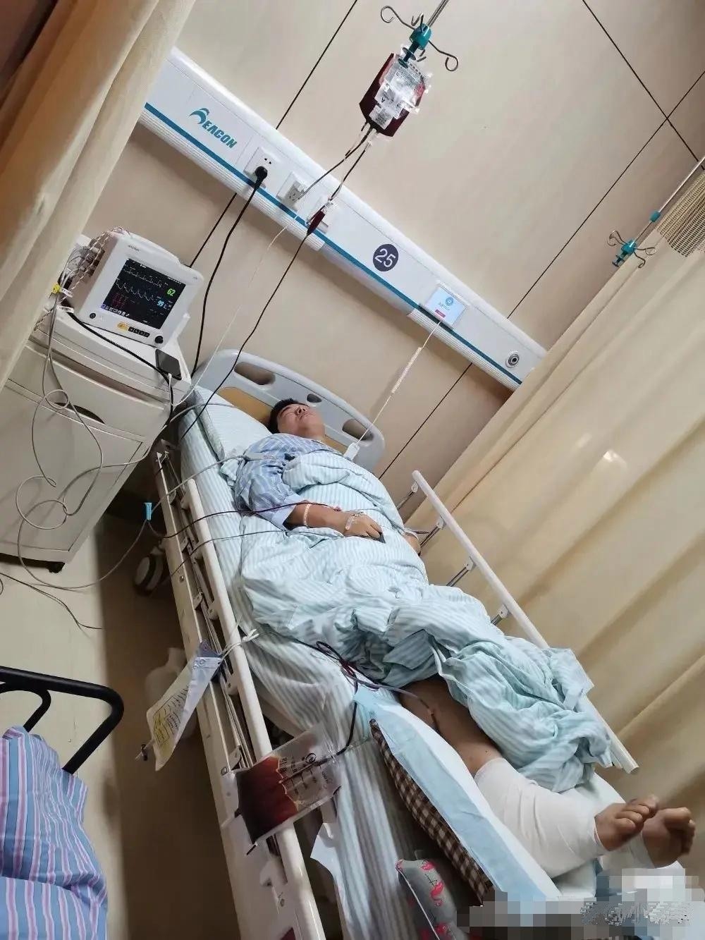 当初我真是鬼迷心窍,跟外面那个女人搅和到一起,她