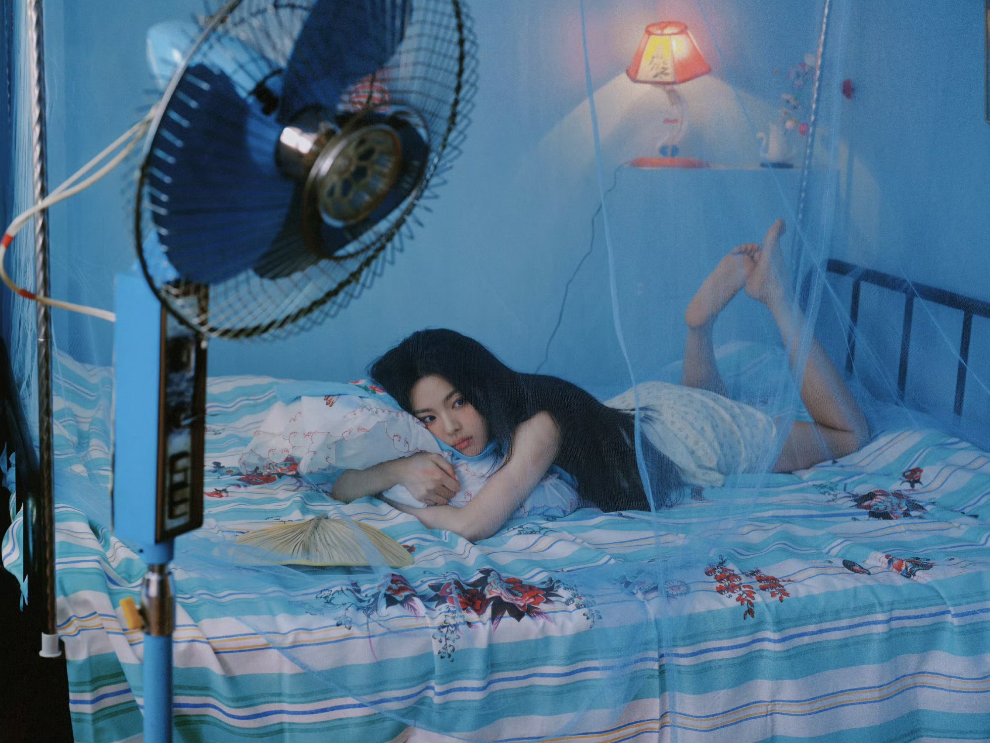 杨超越玉足私服睡衣写真,清纯少女