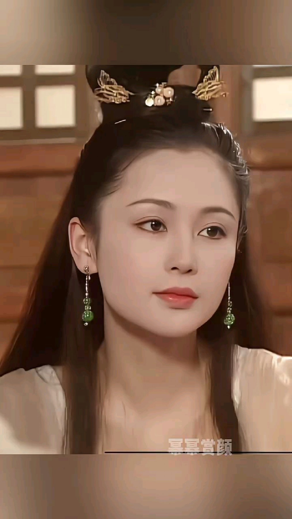 陈红饰的貂蝉,才是颜值巅峰,沉鱼落雁闭月羞花,姿色妩媚动人!