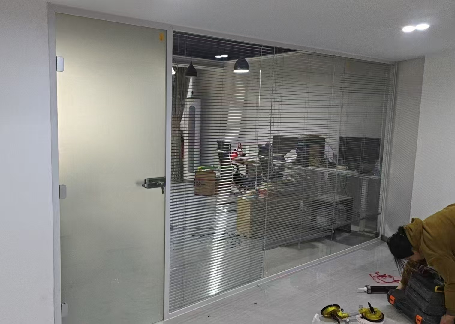 只做郑州玻璃隔断,河南省内玻璃隔断