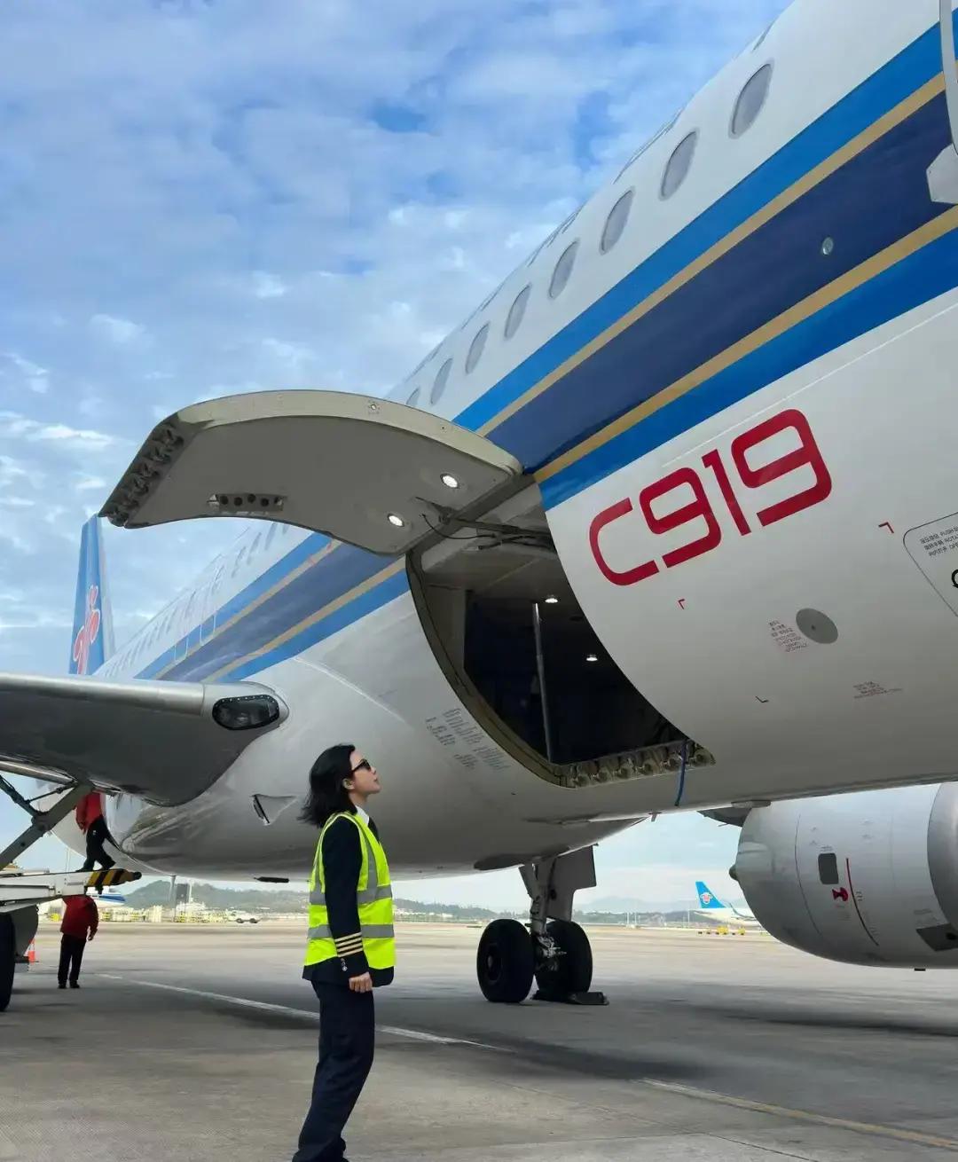 于悦曾是波音737机长九年经验后两个月转飞国产c919
