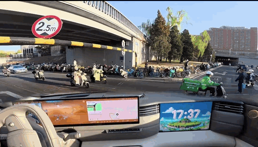 实测刘翔pick的国产AI汽车，BBA老车主的豪华滤镜碎了-有驾