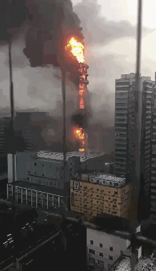 比亚迪总部突发火情，凌晨现场冒浓烟，原因还在调查中-有驾