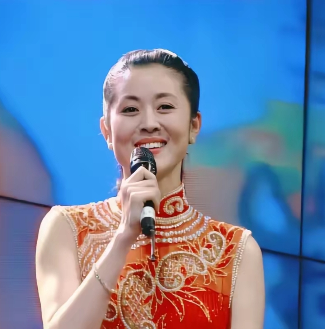 倪萍要是永远不老多好呀[亲吻],倪萍年轻时候比较大气,老了有