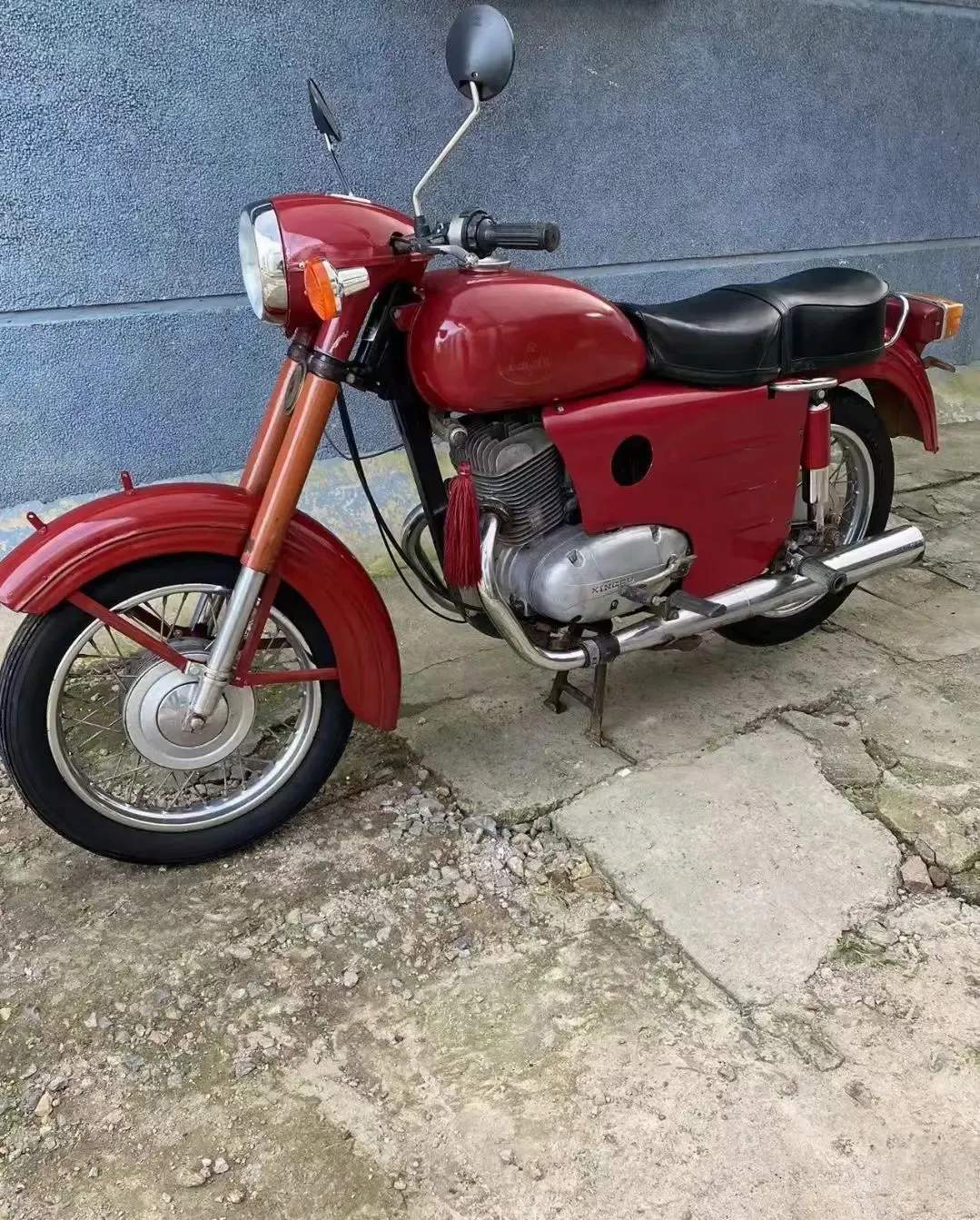 上世纪80年代的国产神车幸福250,骑这款车的人,年龄大概在55岁以上了