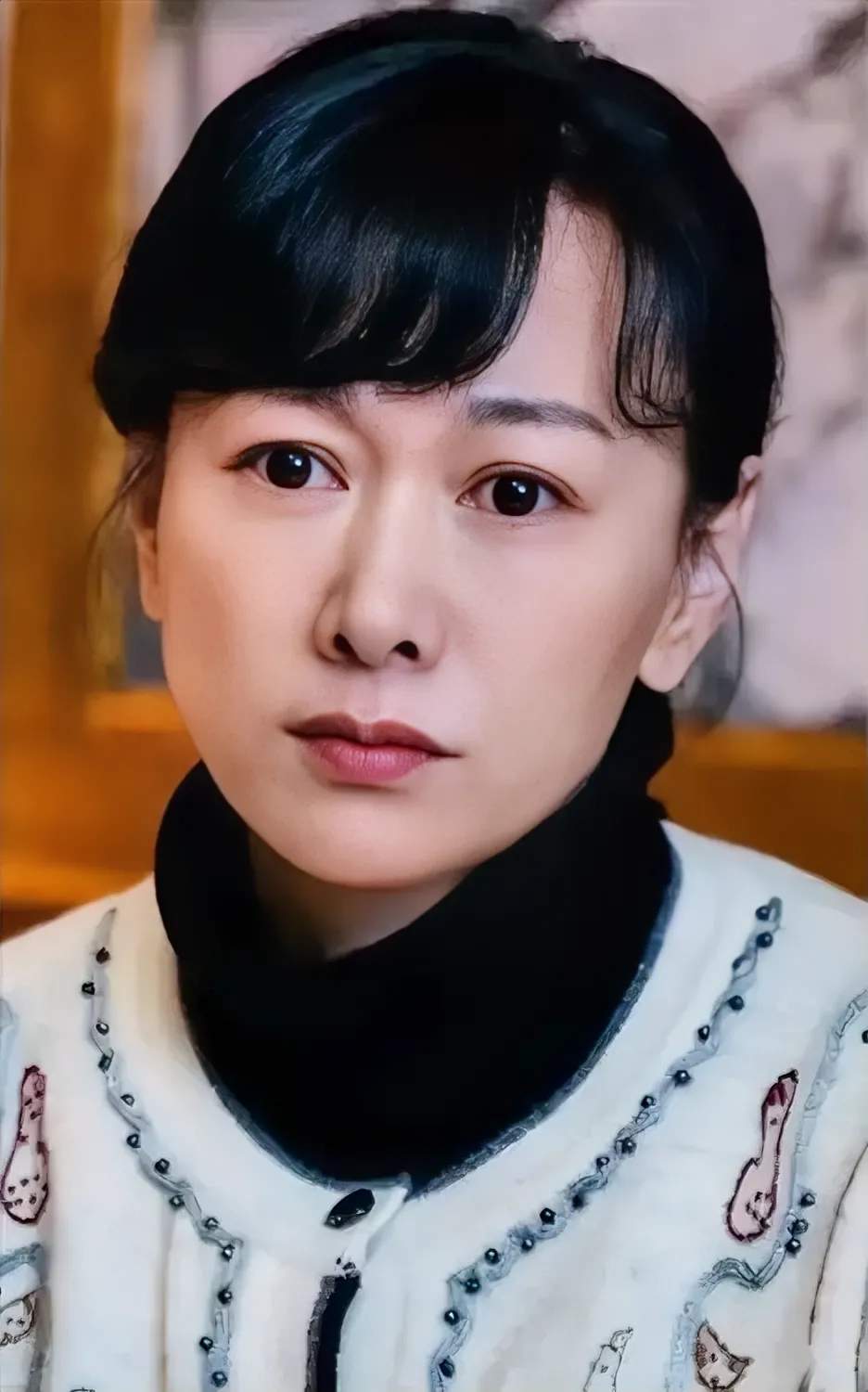 在我的印象中齐欢演的李白玲特别好,在《我们的日子》里虽然演的是个