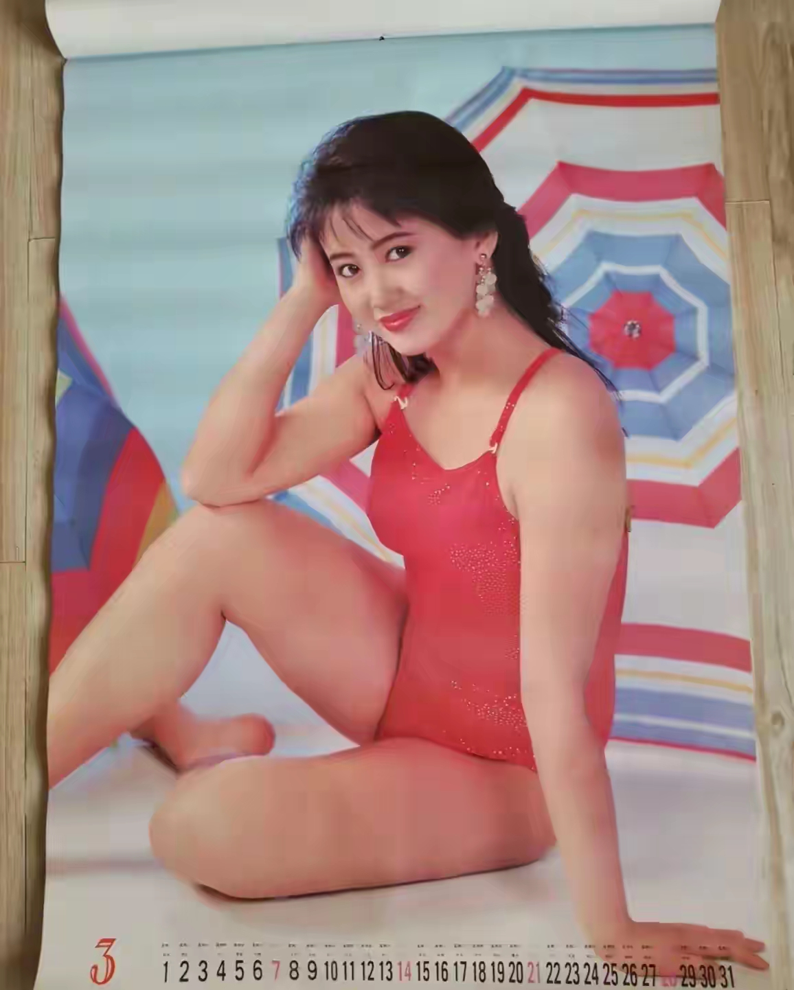 动态连更挑战#老照片:上世纪90年代的挂历美女,那时候没有修图,照