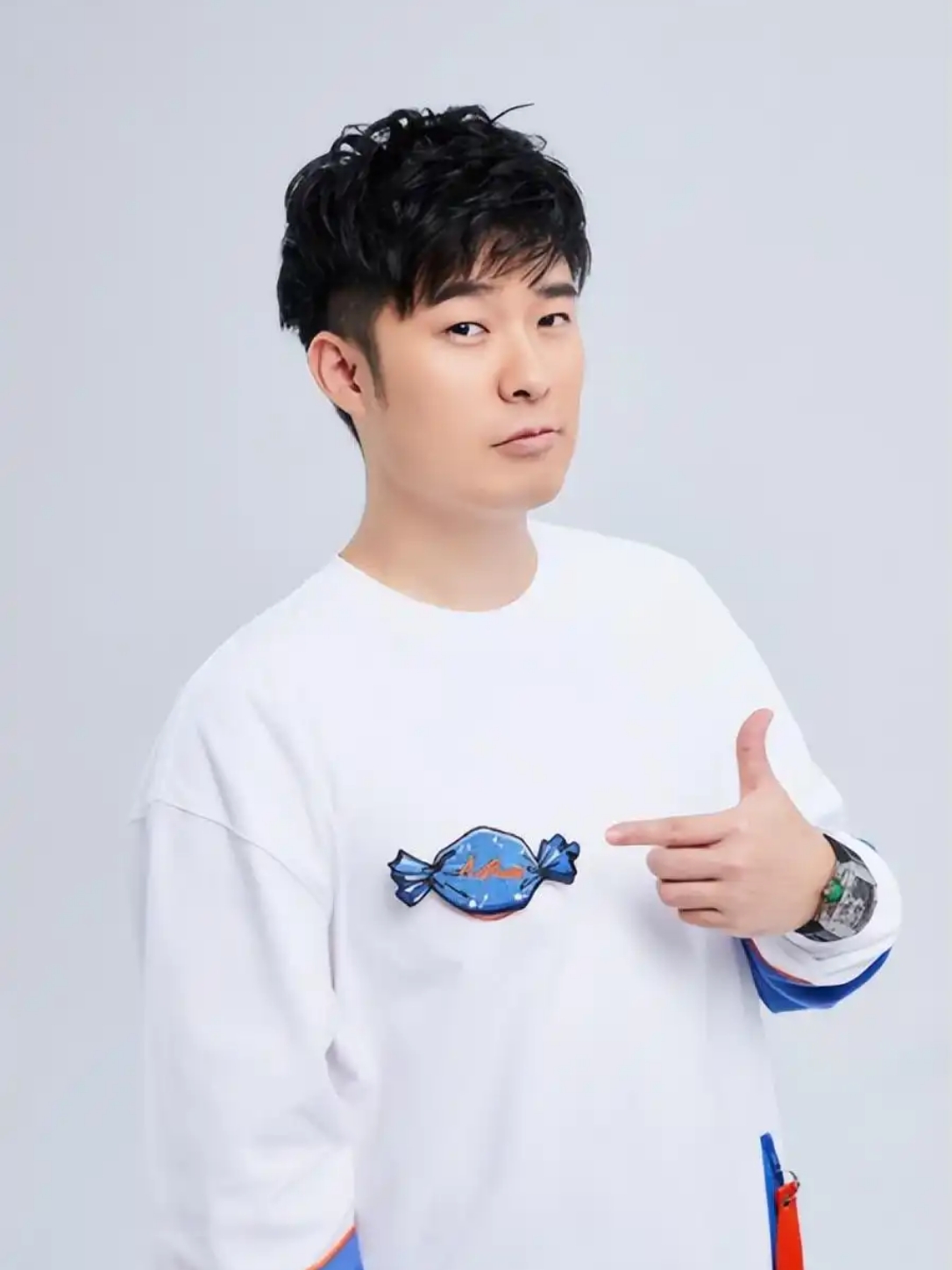 陈赫说人越长大朋友越少 好男人陈赫在节目里称人生随着年纪的