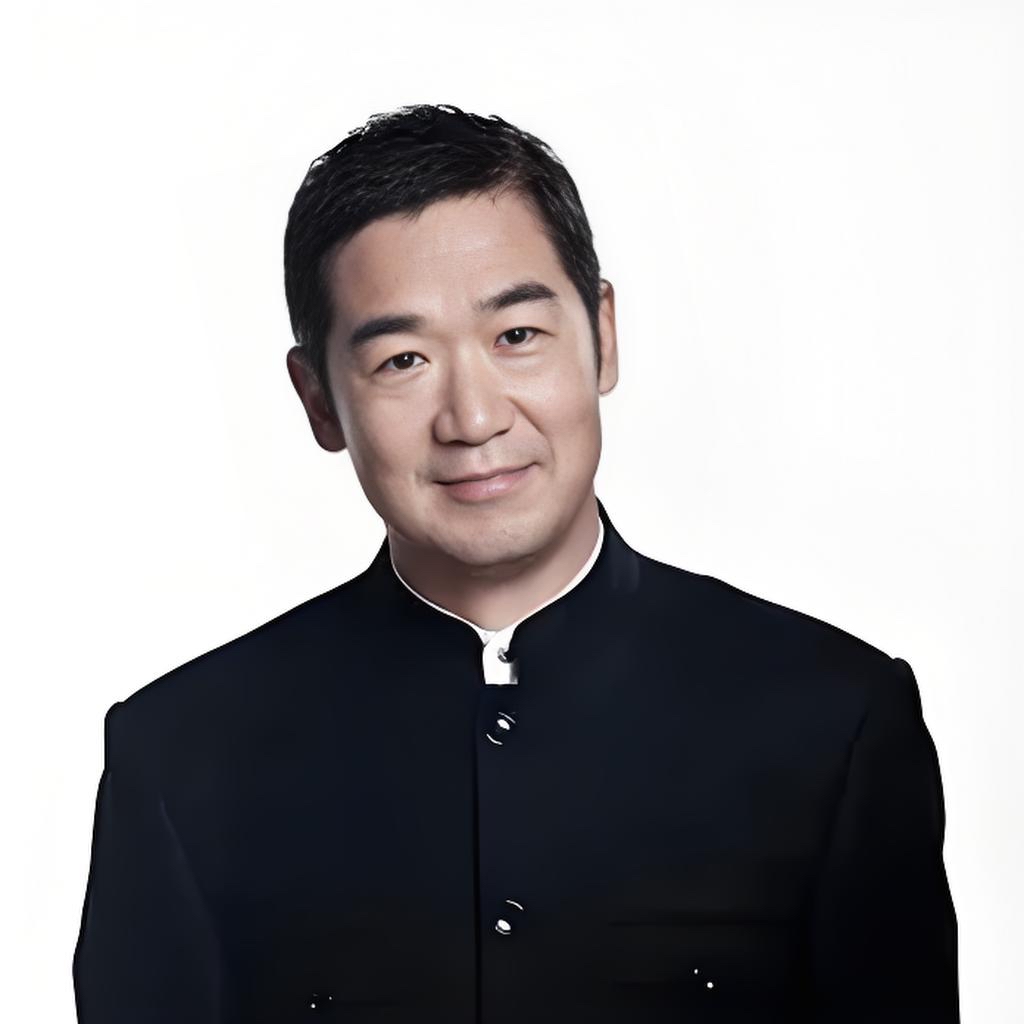 张国立,1955年1月17日出生于天津市,毕业于成都铁二局文工团学员班