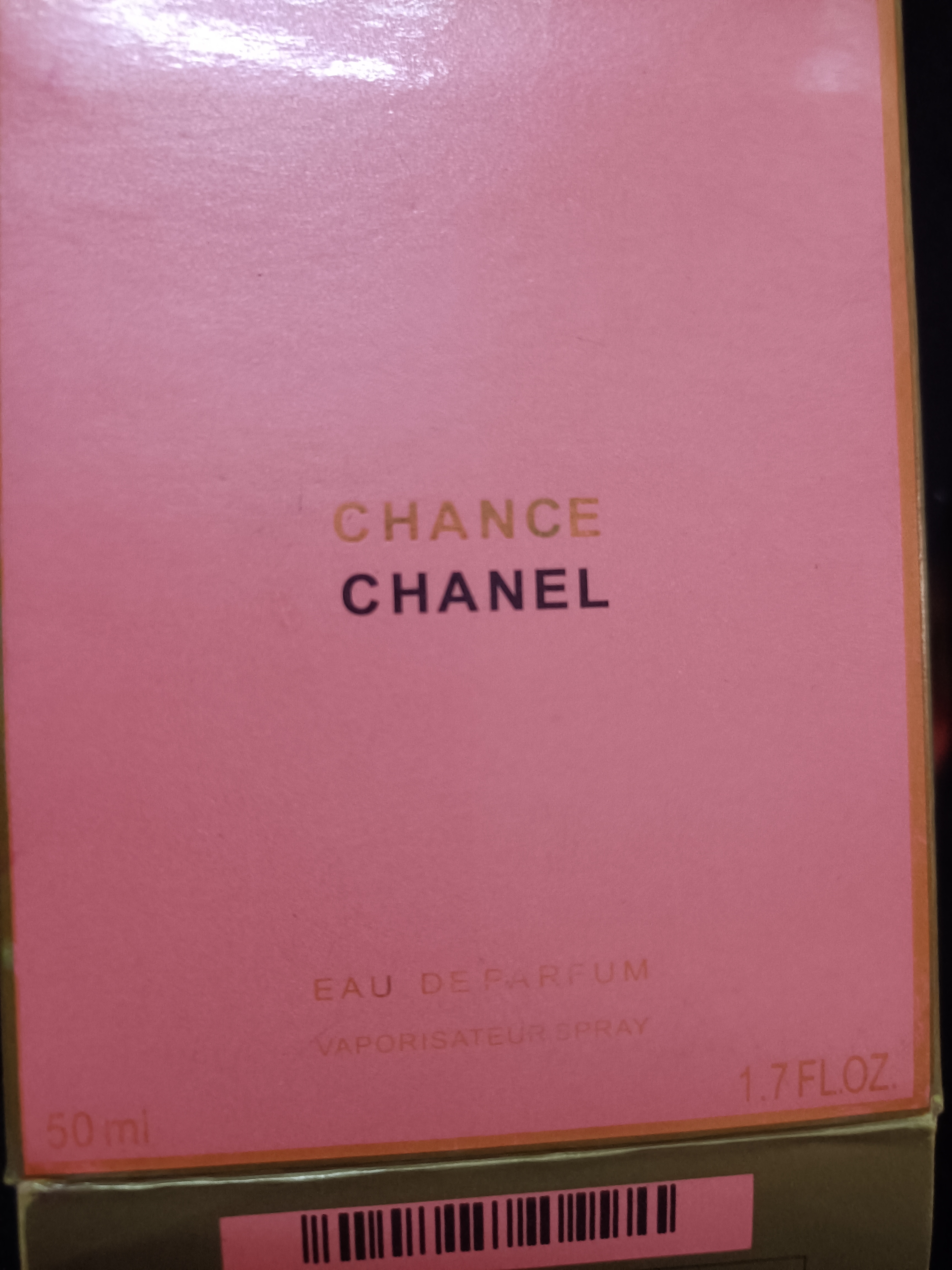 一看品牌还是香奈儿的chance一般我也不用香水当然也就不会买香水了