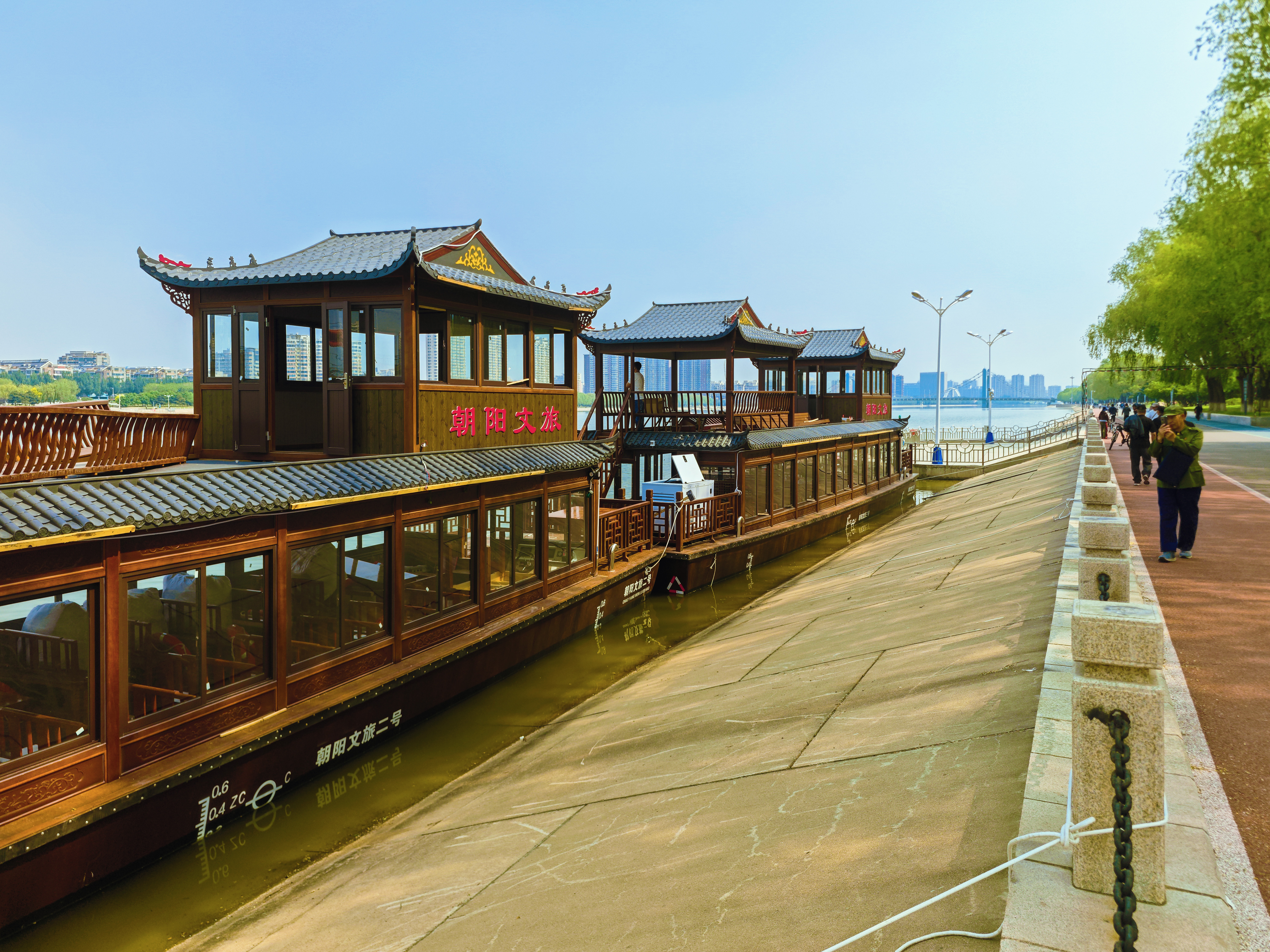 辽西朝阳大凌河畔出现古楼船