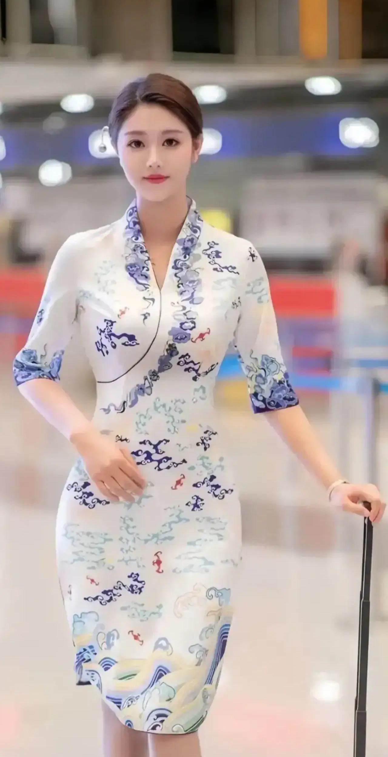 空姐优雅旗袍,复古风韵,尽显东方魅力