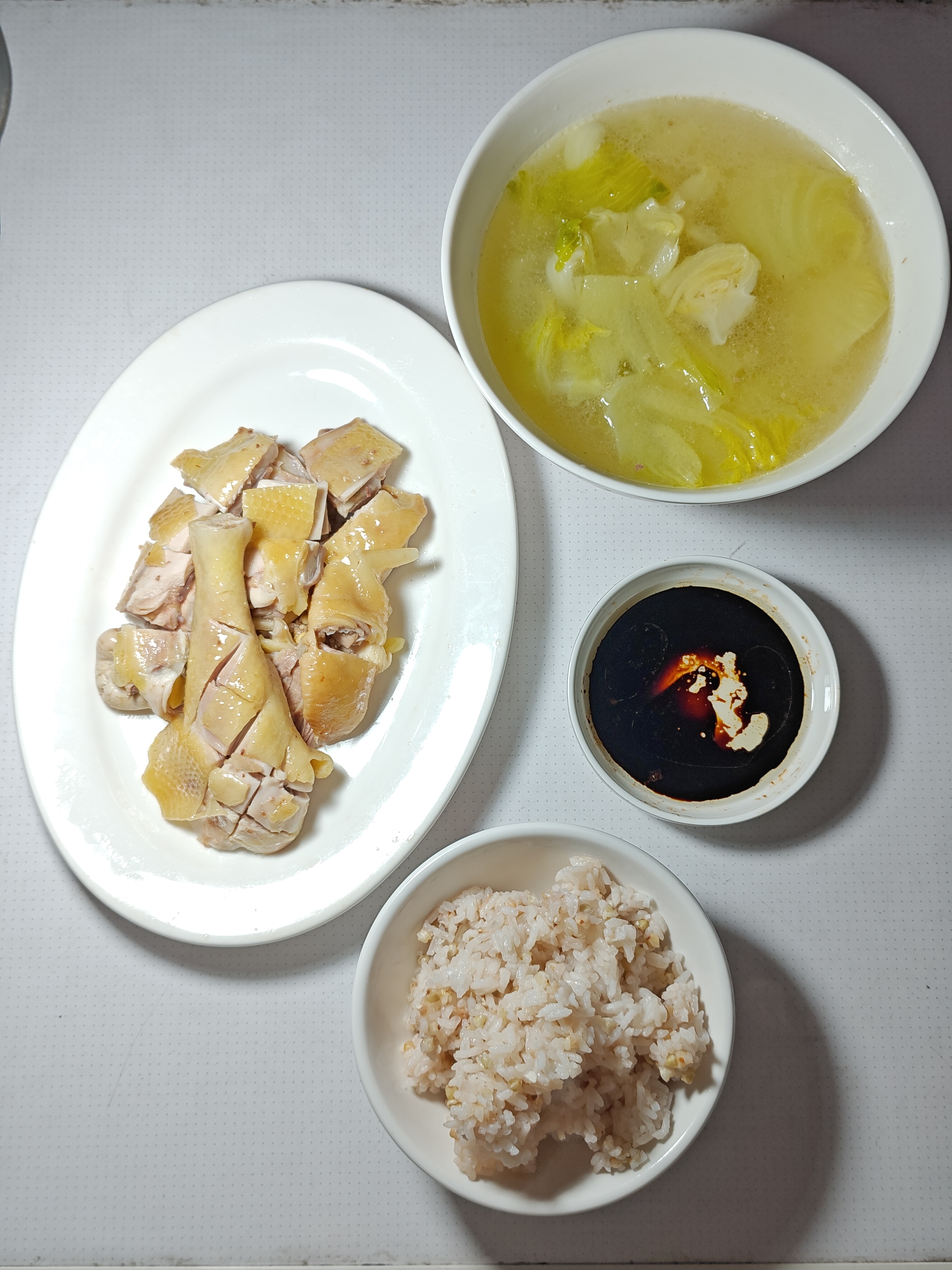 晚饭白切鸡下庄芥菜鸡汤荞麦饭