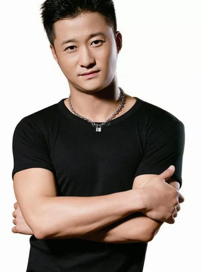 吴京:破局逐光,燃梦影坛