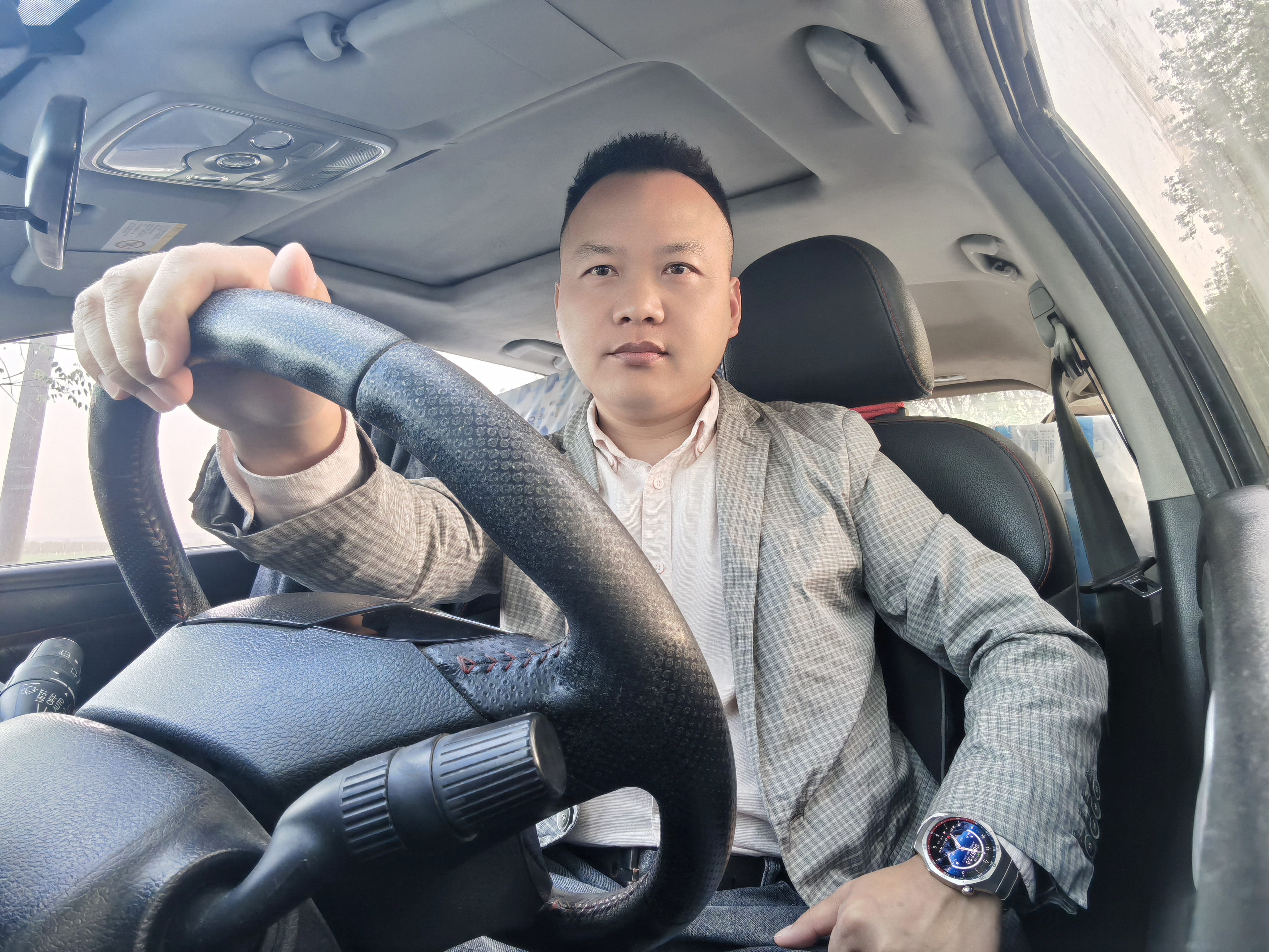 皮实可靠省心耐用,11年58万公里对他而言只是一个数字罢了赖师傅开车