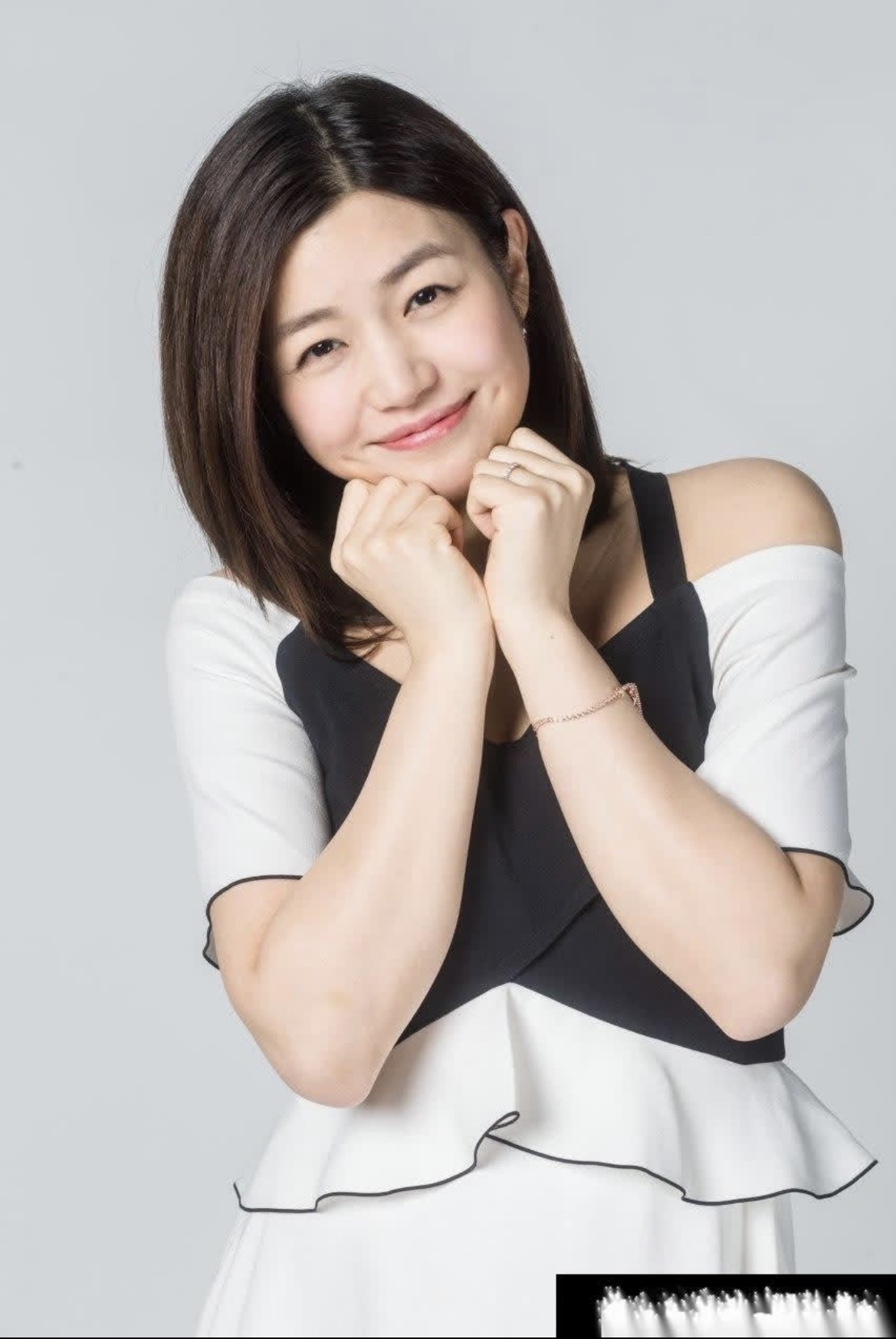 陈妍希这种类型 简直就是很讨男人喜欢啊 形象清纯得像邻家女孩 颜值