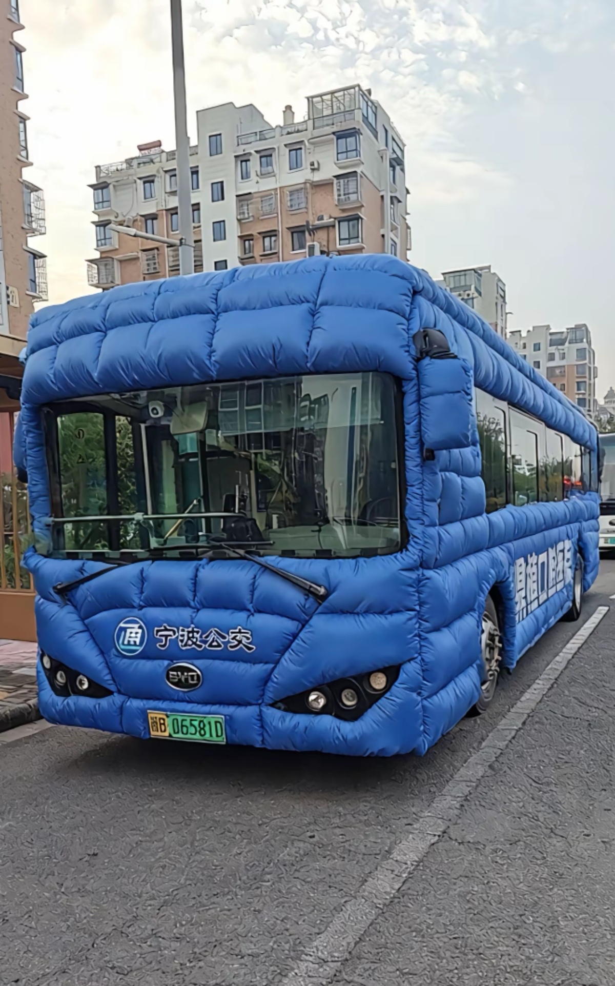宁波公交给车穿棉袄这波操作太秀了