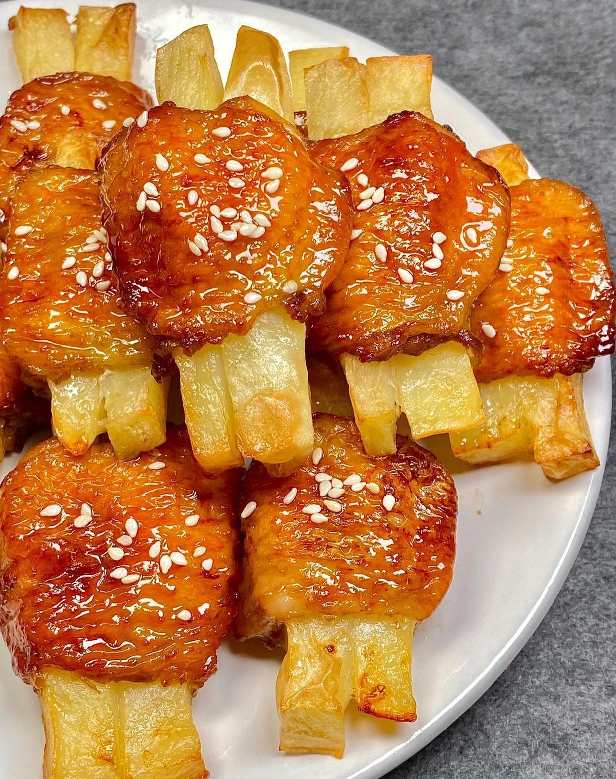 让我妈原地摆摊!我妈做的这个鸡翅加土豆yyds!