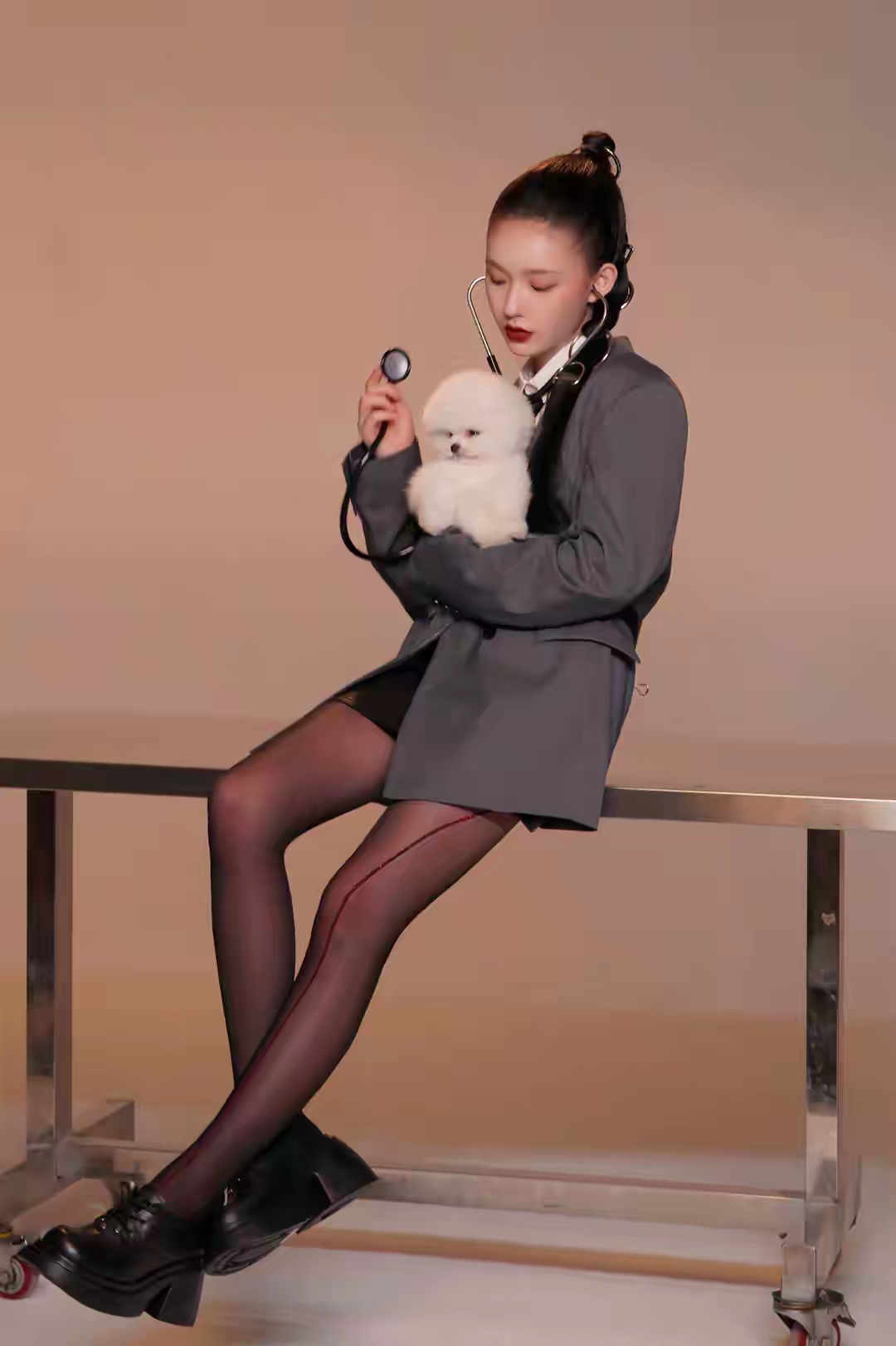 女明星,林允的丝袜大长腿