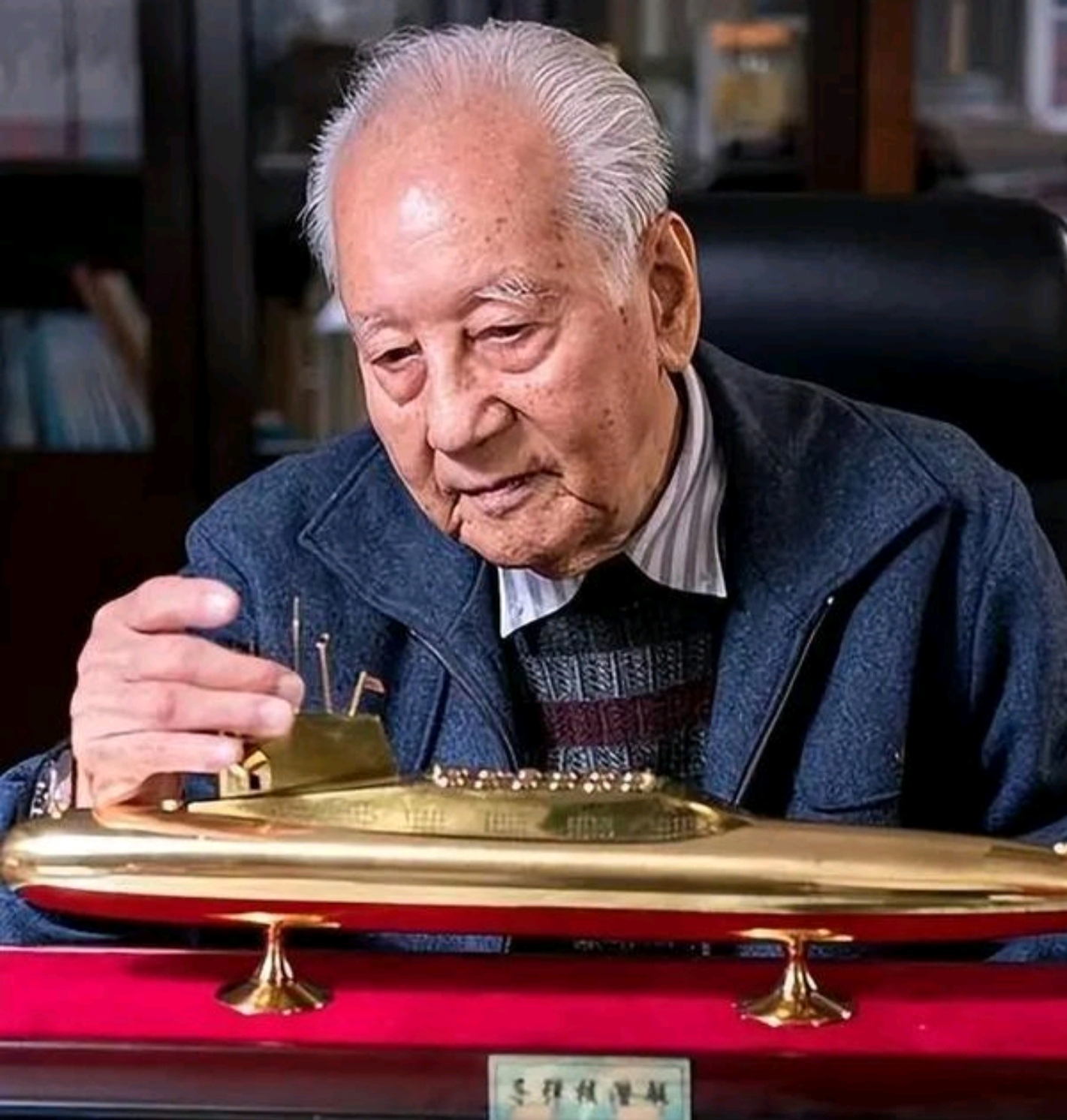 为国深潜,以身试验,隐姓埋名30年的核潜艇之父黄旭